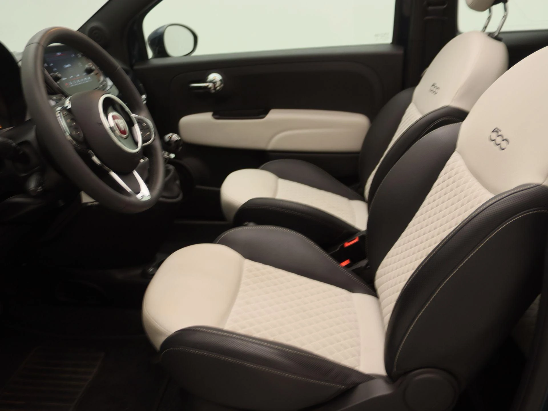 Fiat-500C-image-11