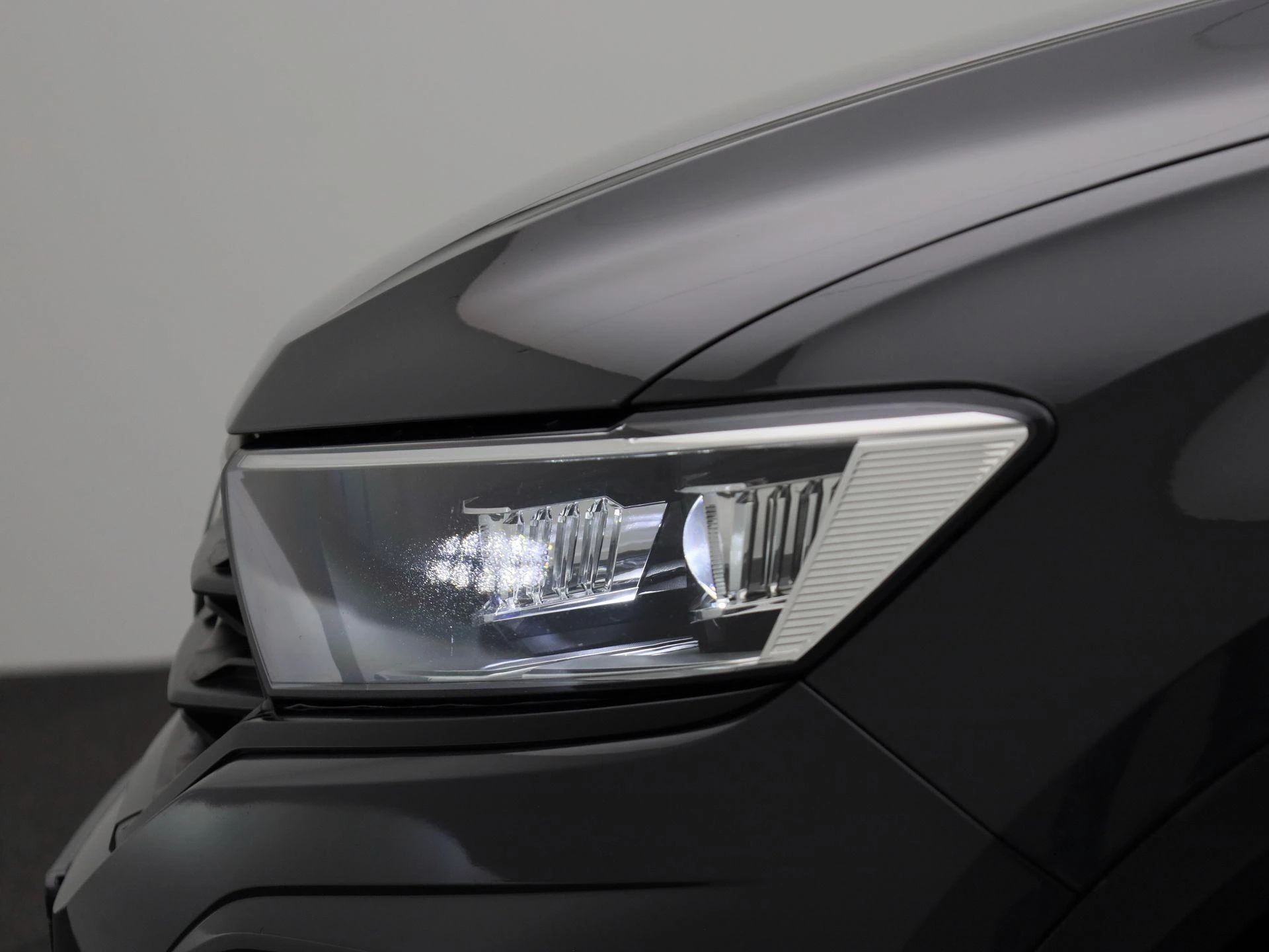 Volkswagen-T-Roc-image-14