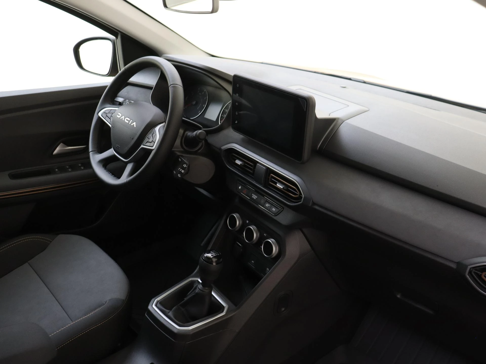 Dacia-Sandero Stepway-image-4