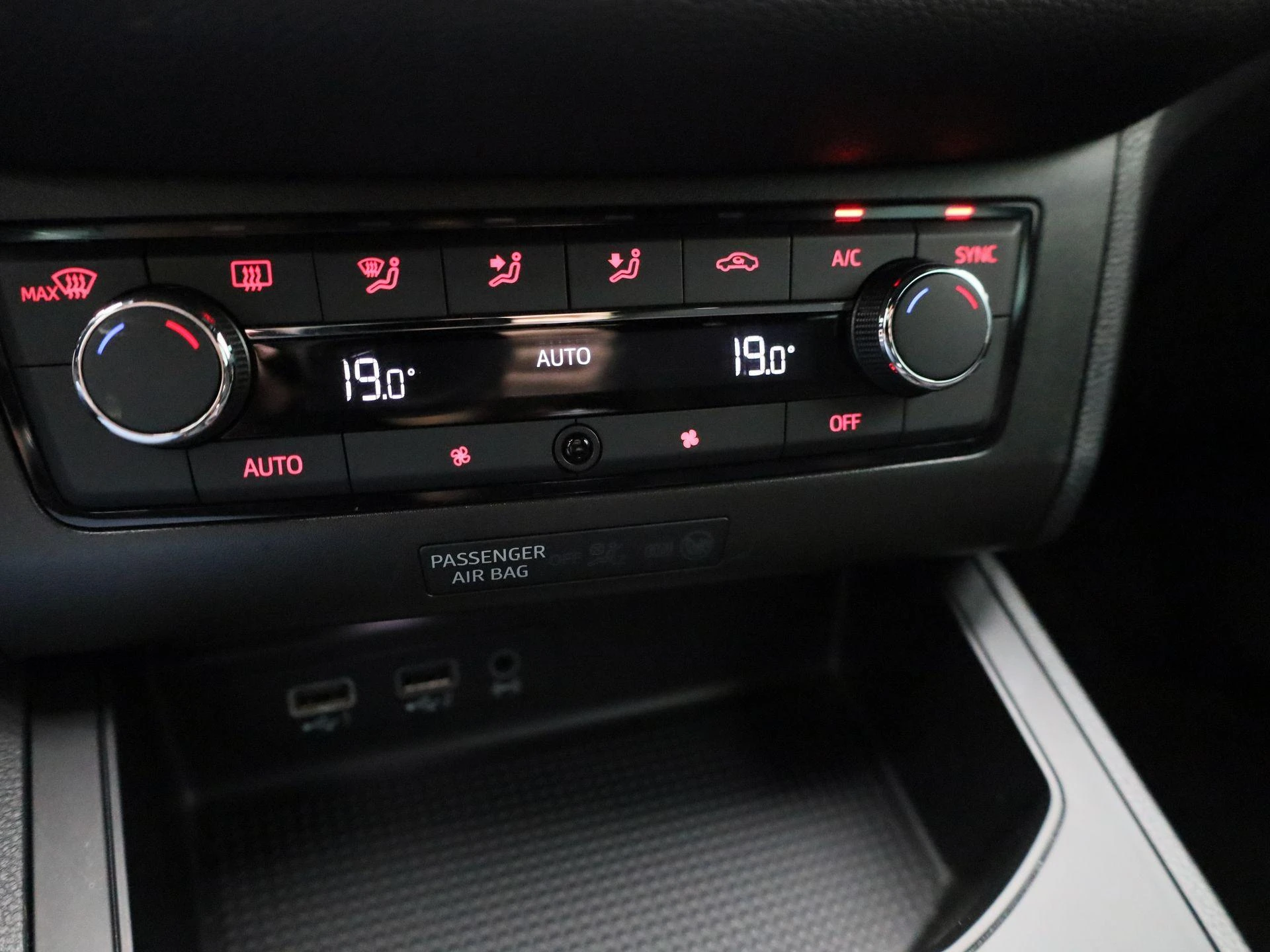 SEAT-Ibiza-image-23