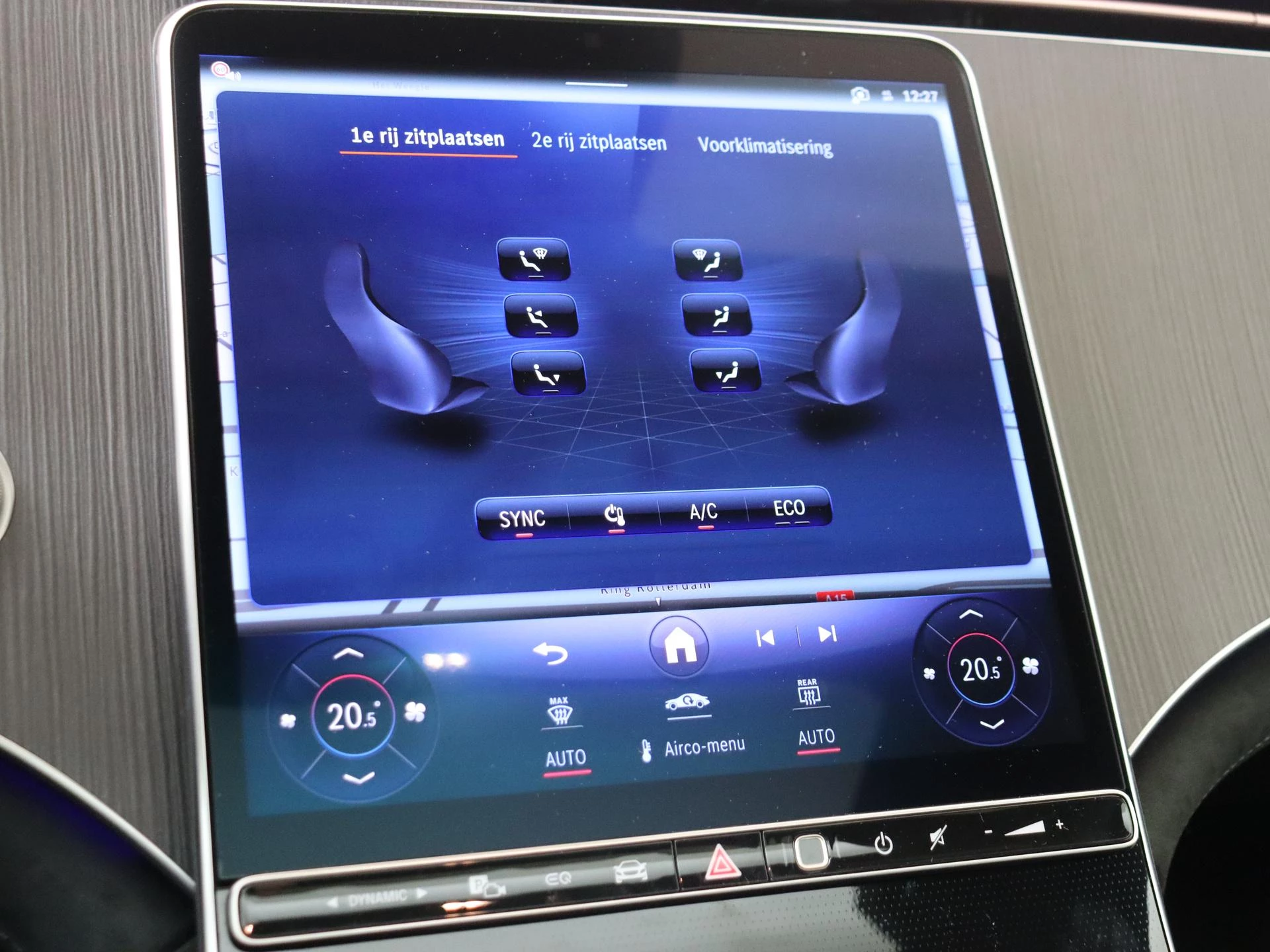 Mercedes-Benz-EQE-image-19