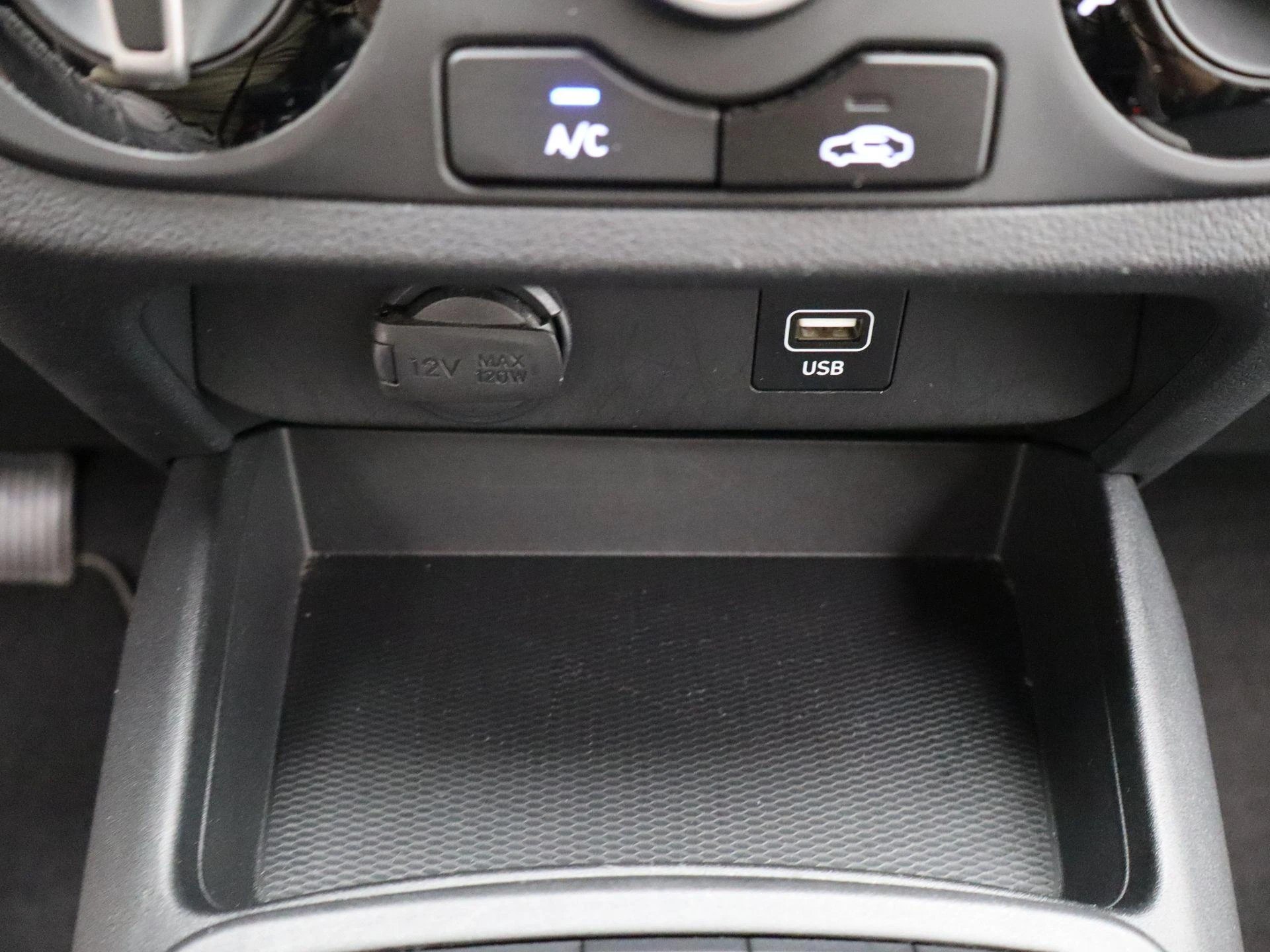 Hyundai-i10-image-17