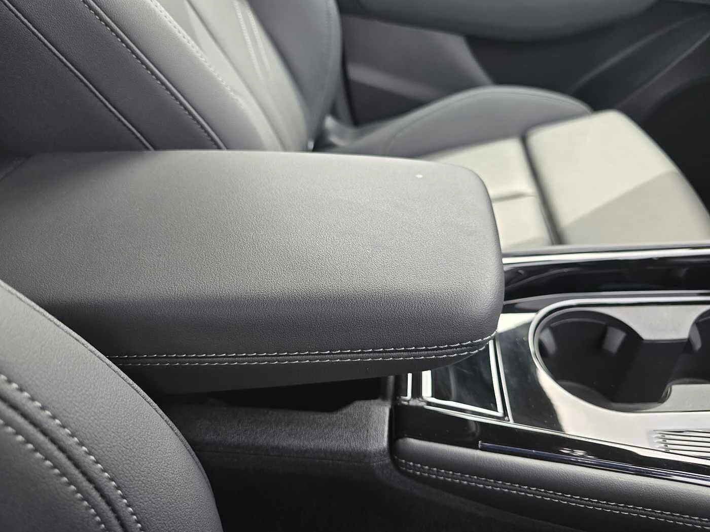 Audi-Q3-image-18
