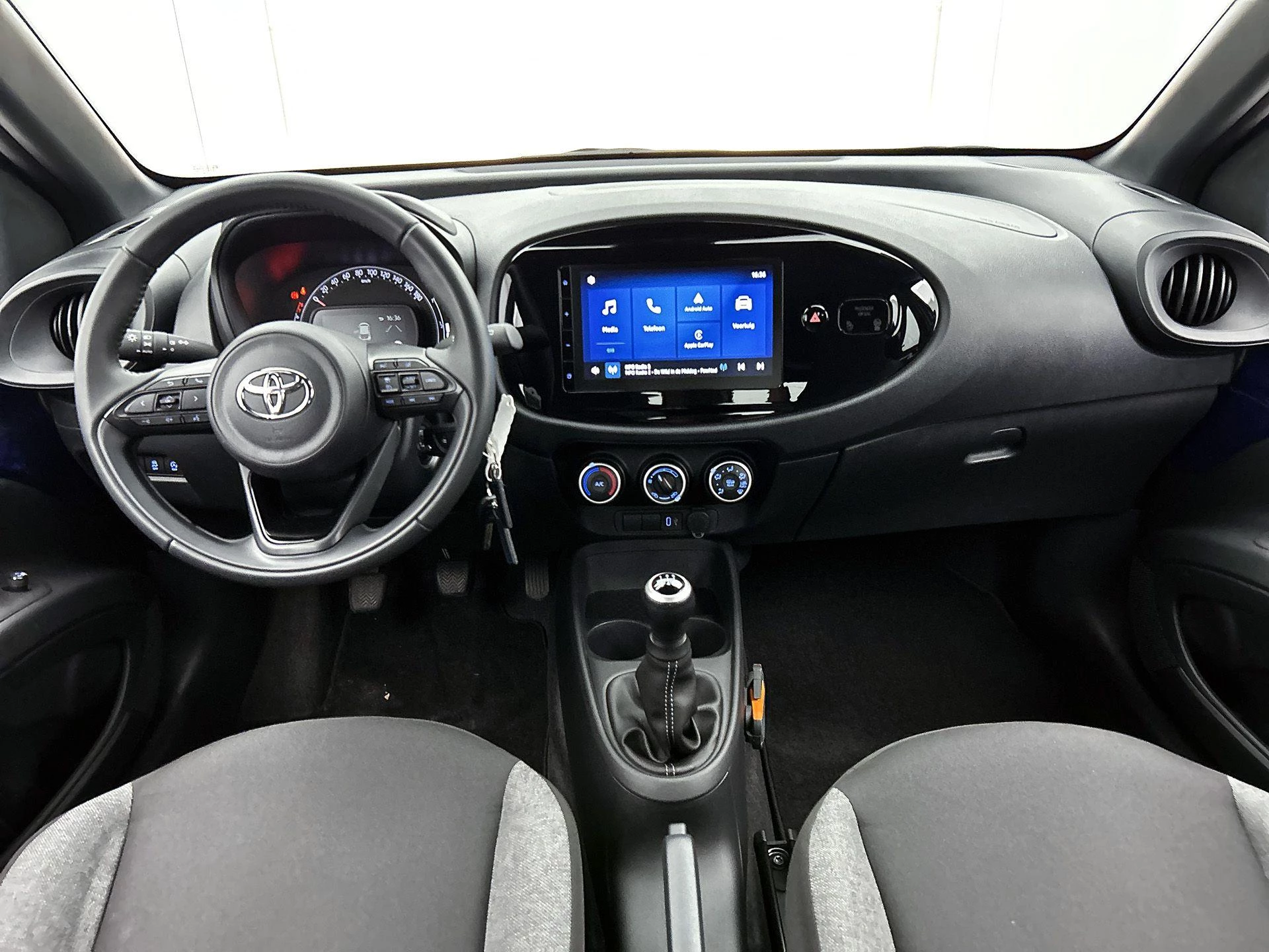 Toyota-Aygo-image-18