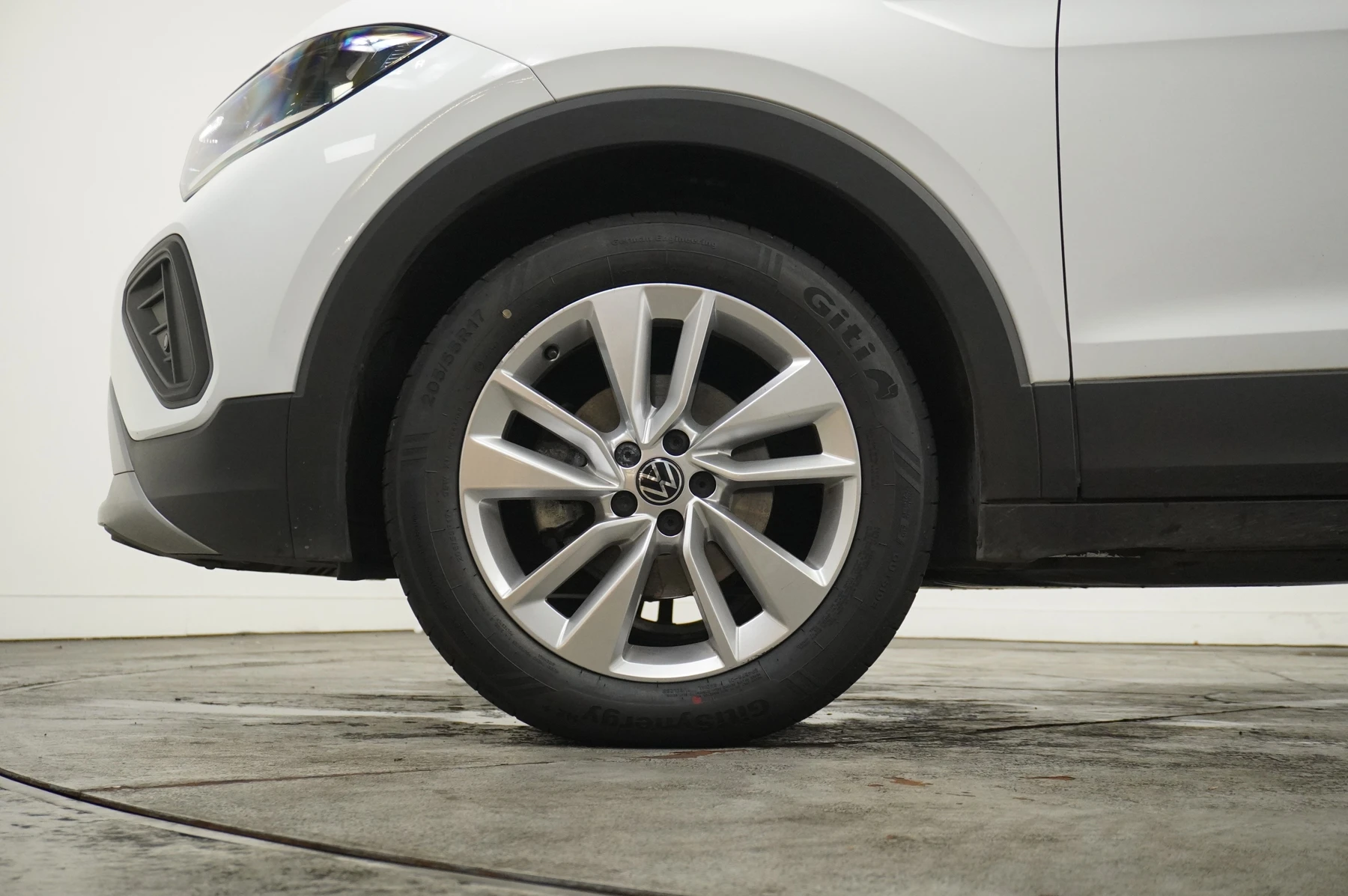 Volkswagen-T-Cross-image-4