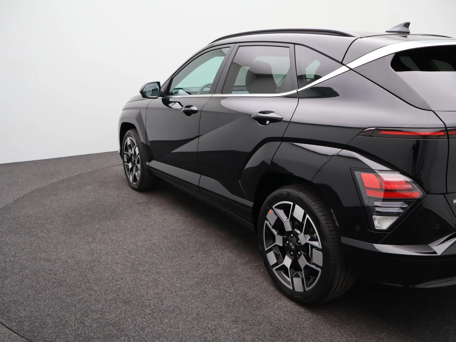 Hyundai-Kona-image-41