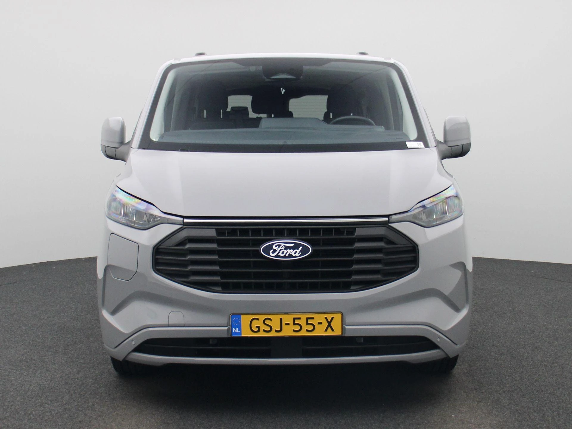 Ford-Transit Custom-image-2