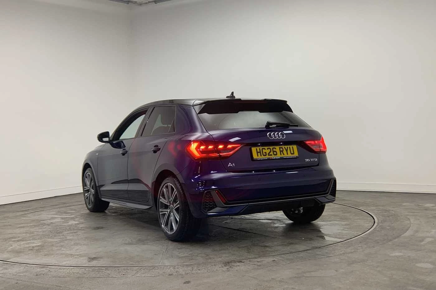 Audi-A1 Sportback-image-2