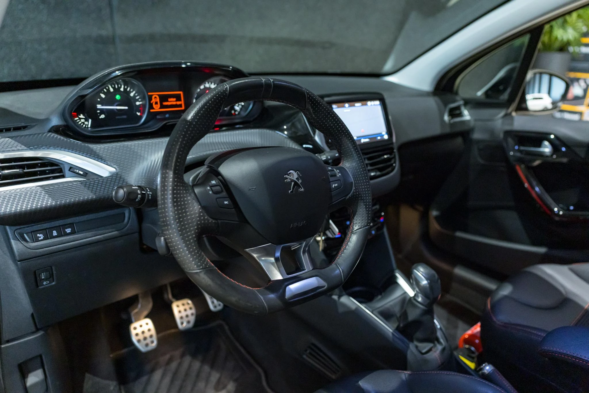 Peugeot-208-image-8
