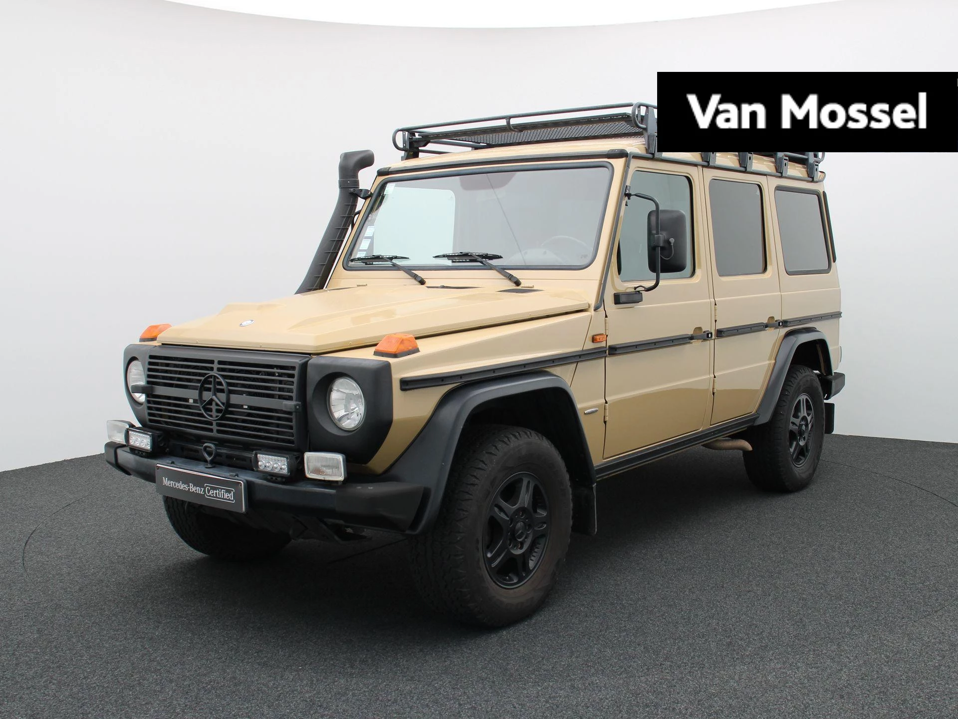 Mercedes-Benz-G-Klasse-image-0