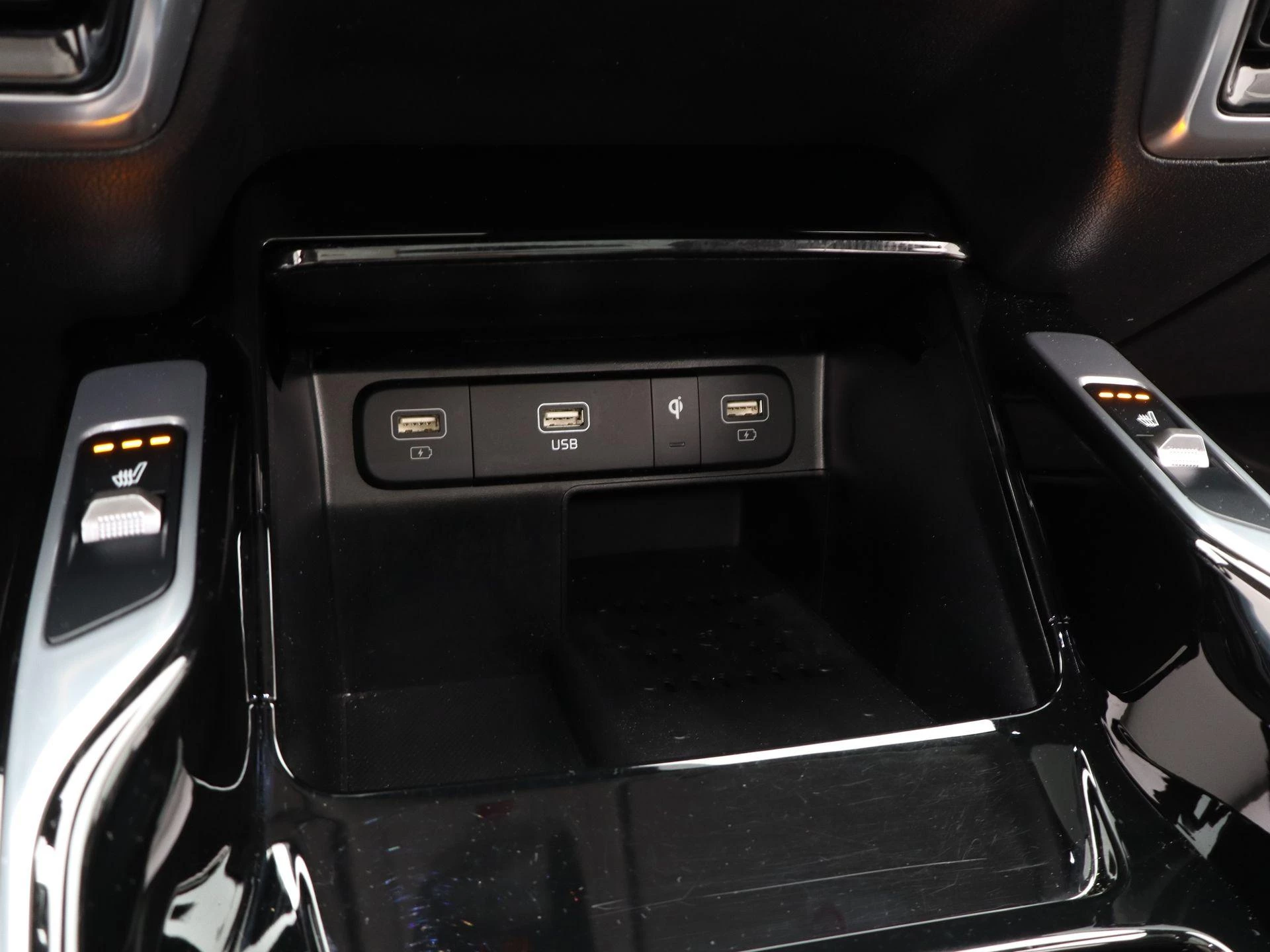 Kia Sorento 1.6 T-GDI Hybrid 2WD DynamicPlusLine 5p.