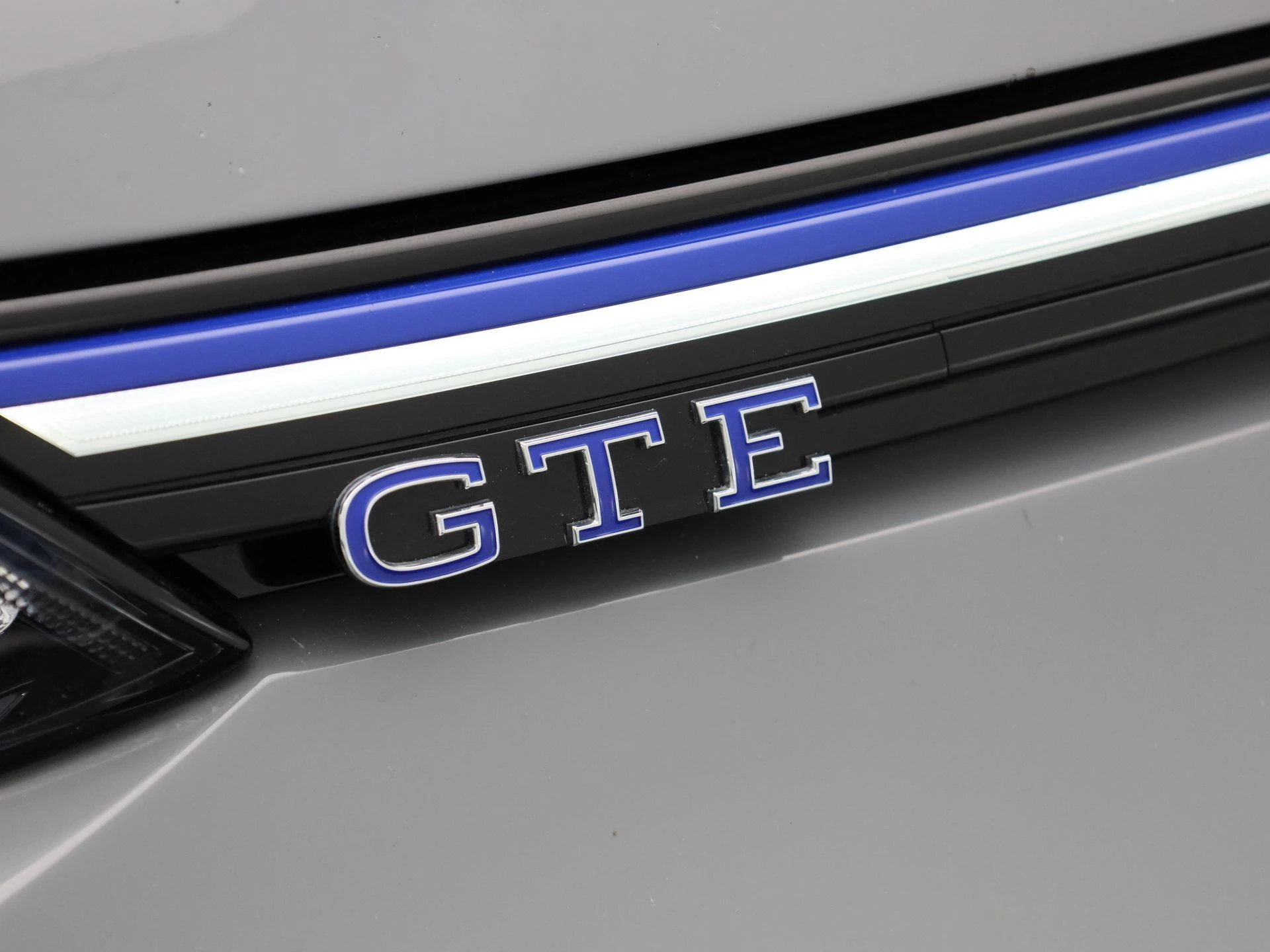 Volkswagen-Golf-image-32
