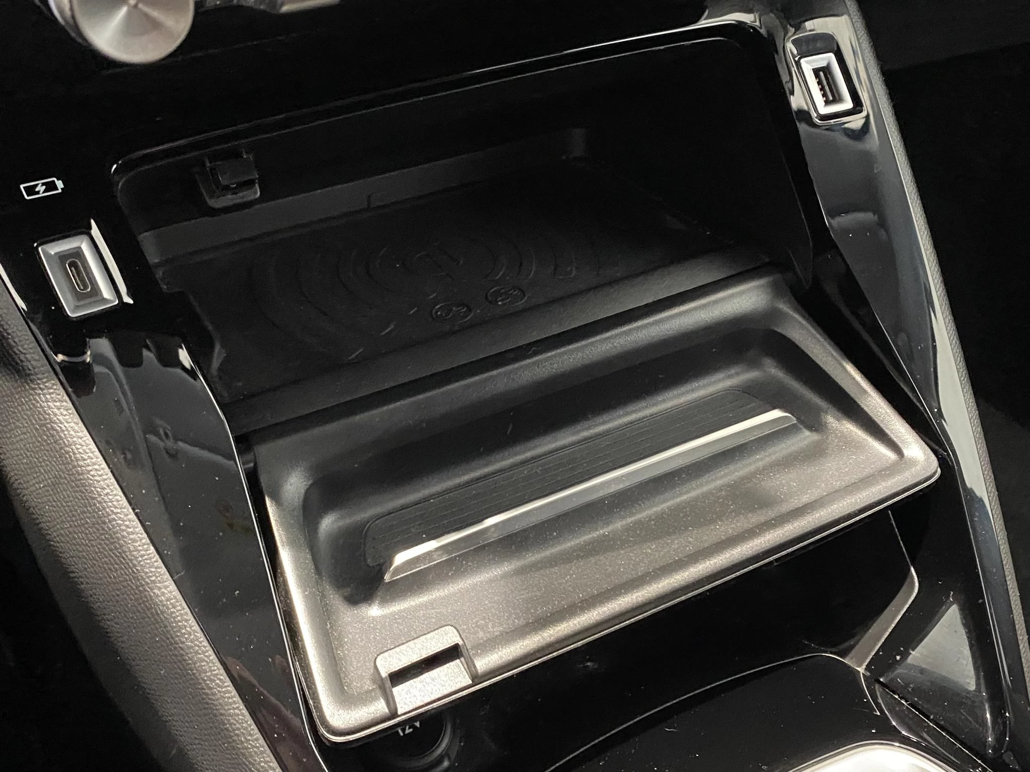 Peugeot-208-image-24