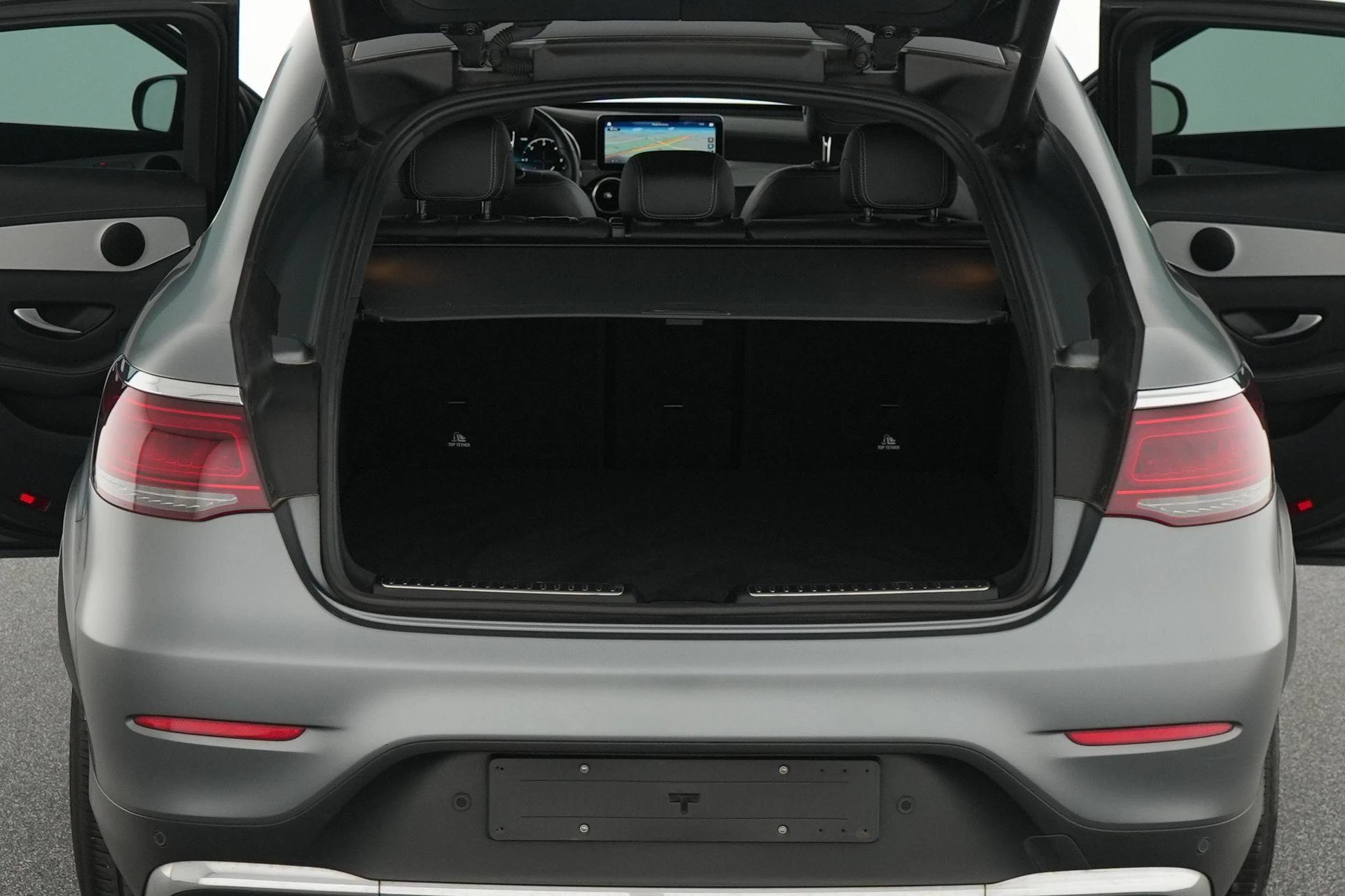 Mercedes-Benz-GLC-image-17