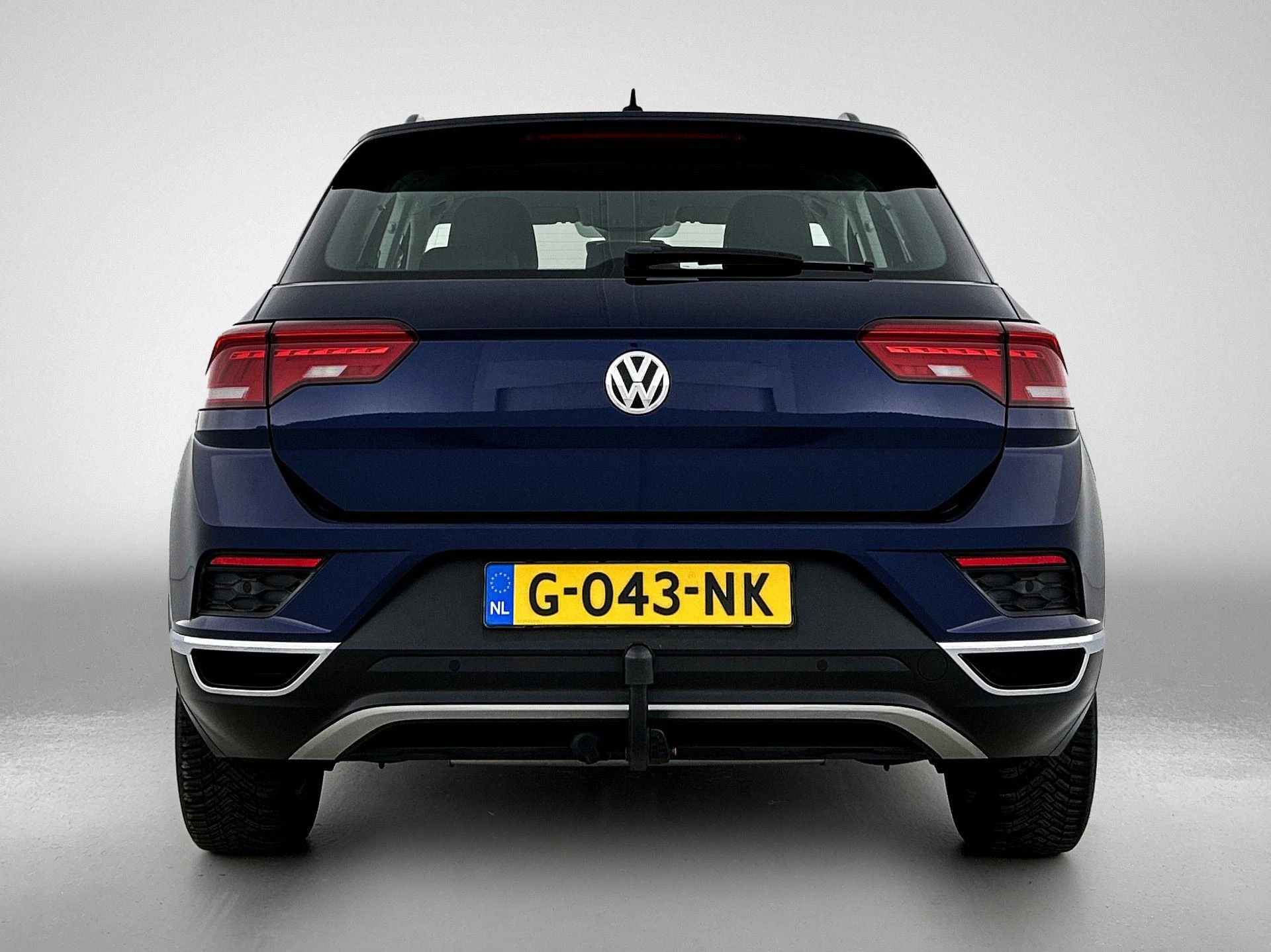 Volkswagen-T-Roc-image-2