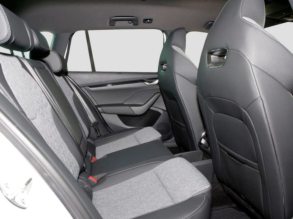 Škoda Octavia Combi Sportline 2.0 TDI UPE 54.330 AHK