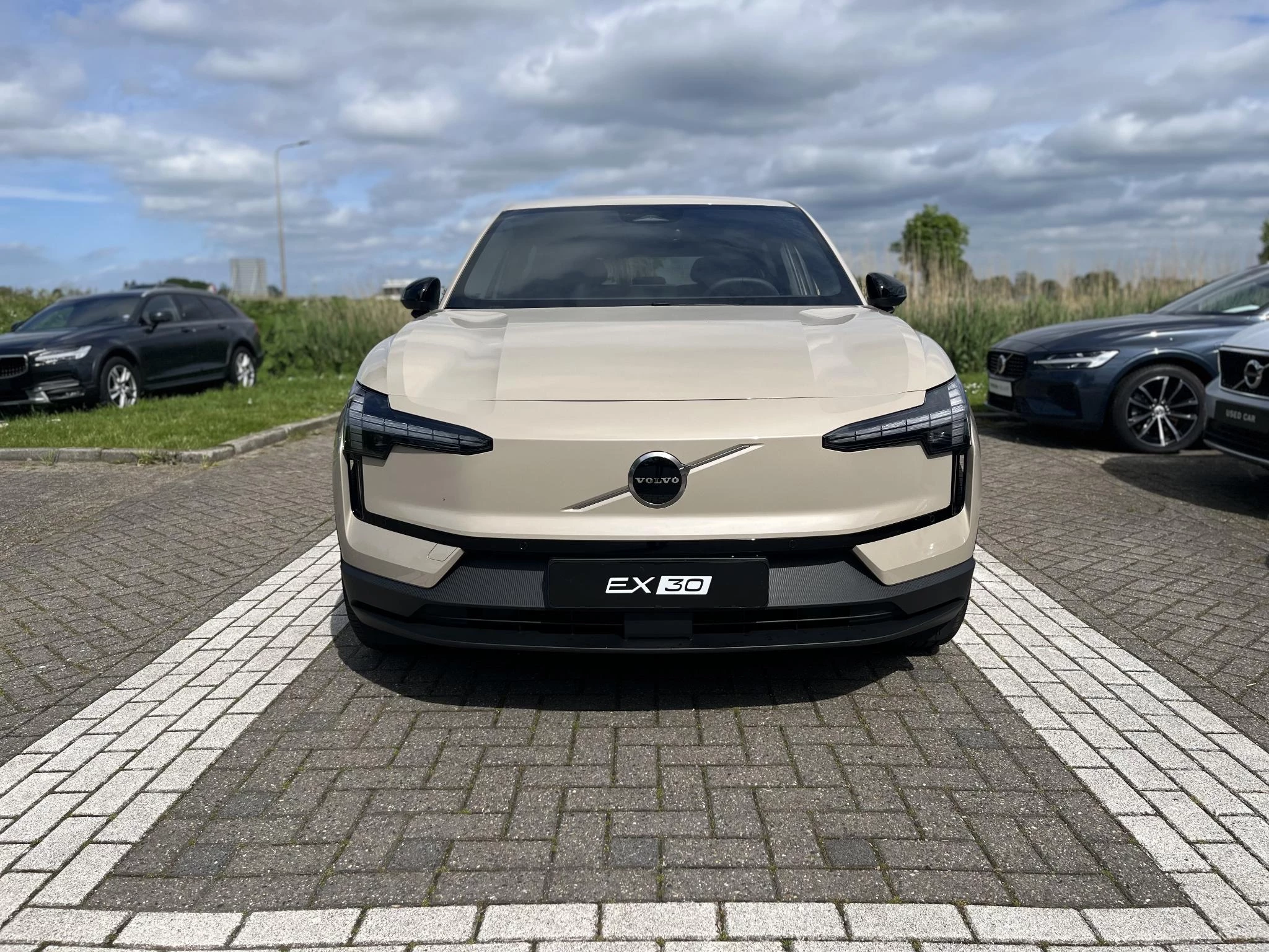 Volvo-EX30-image-19