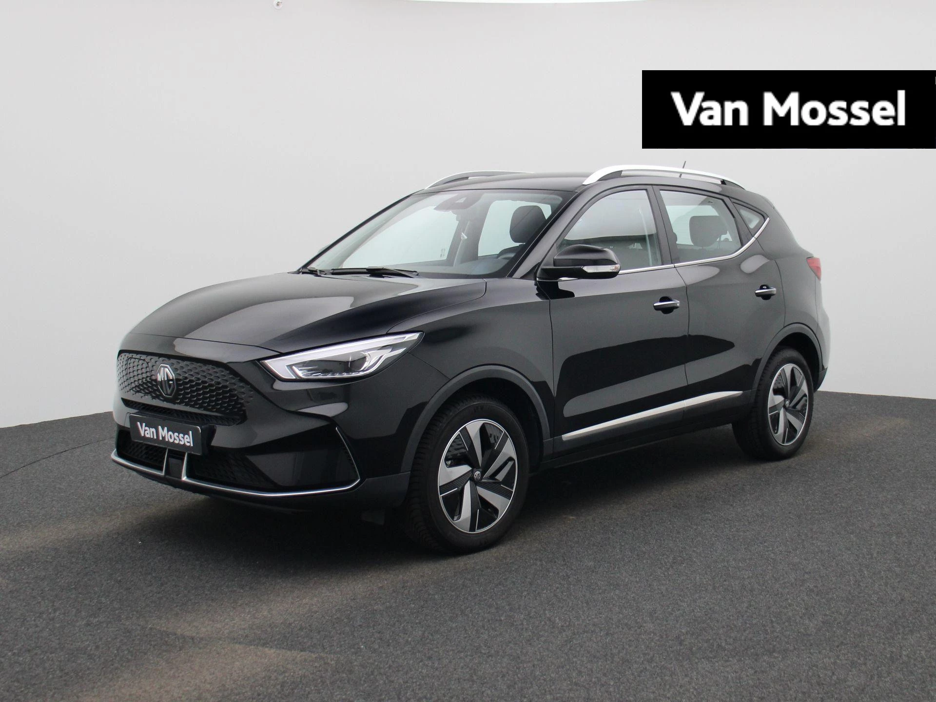 MG-ZS EV-image-0