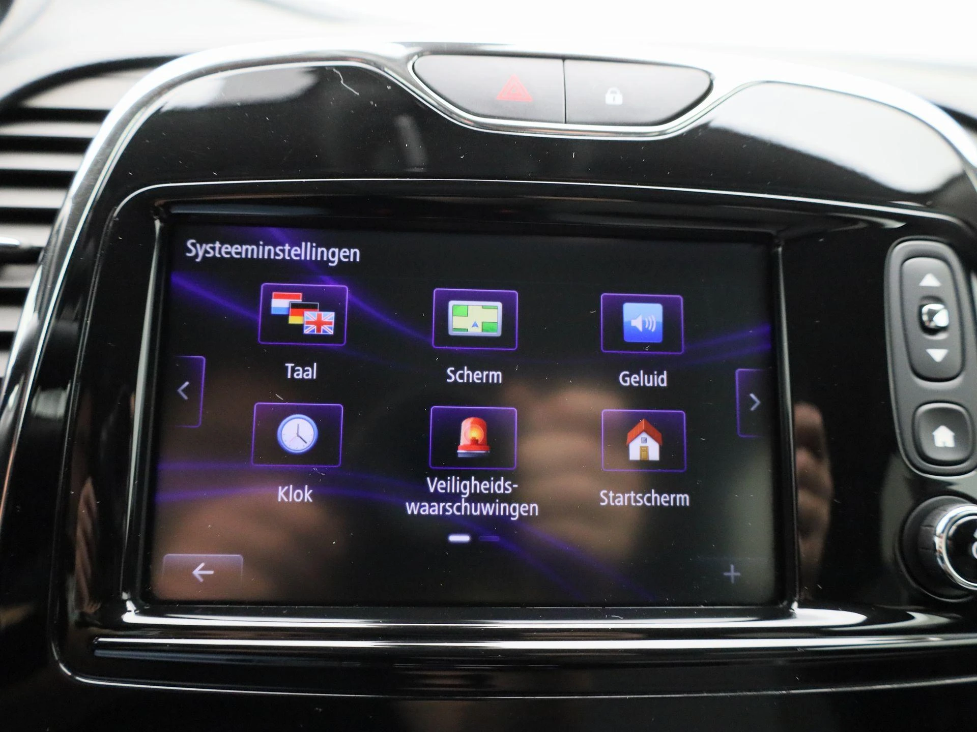 Renault-Captur-image-23