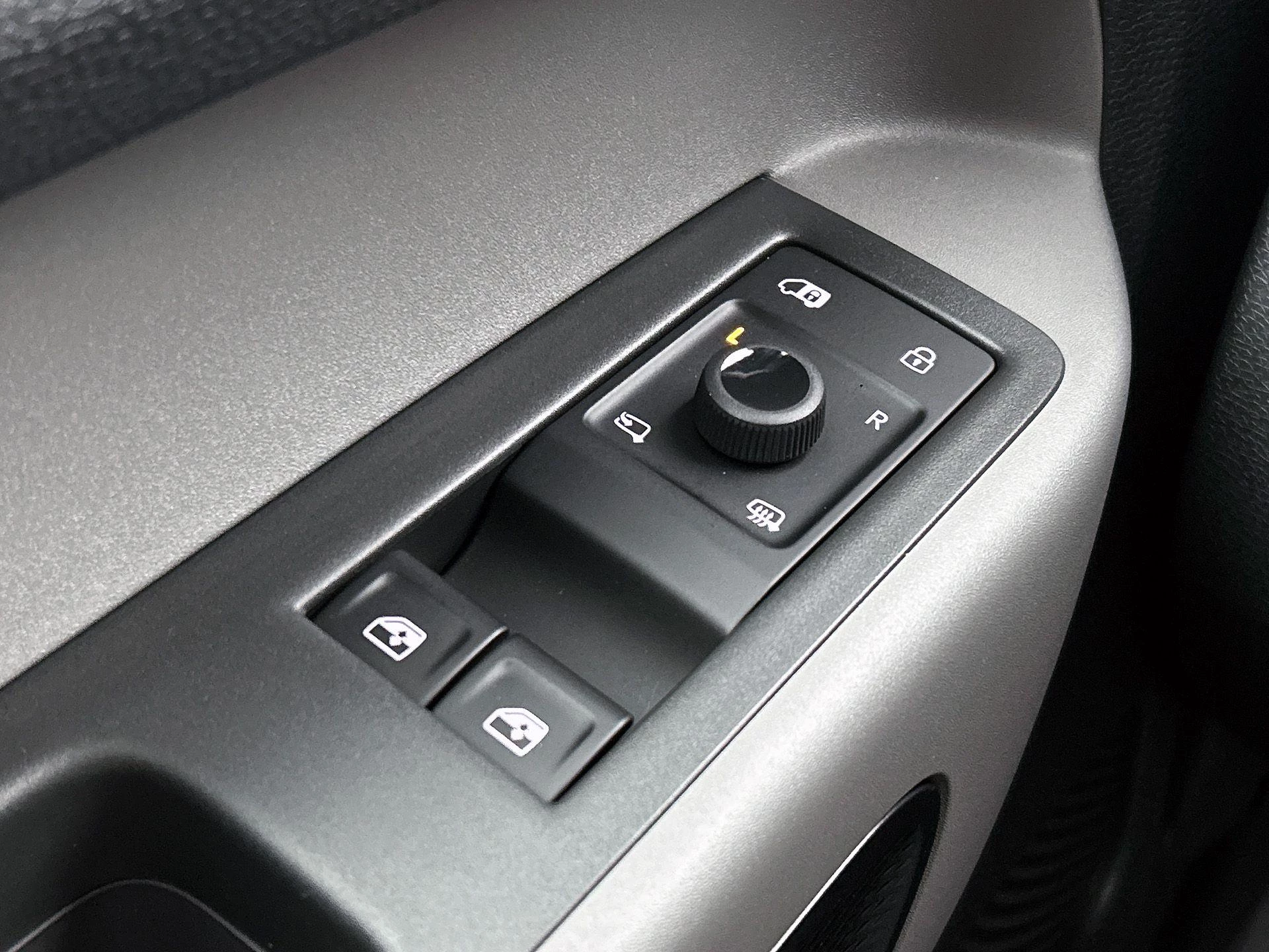 Volkswagen-ID. Buzz Cargo-image-26