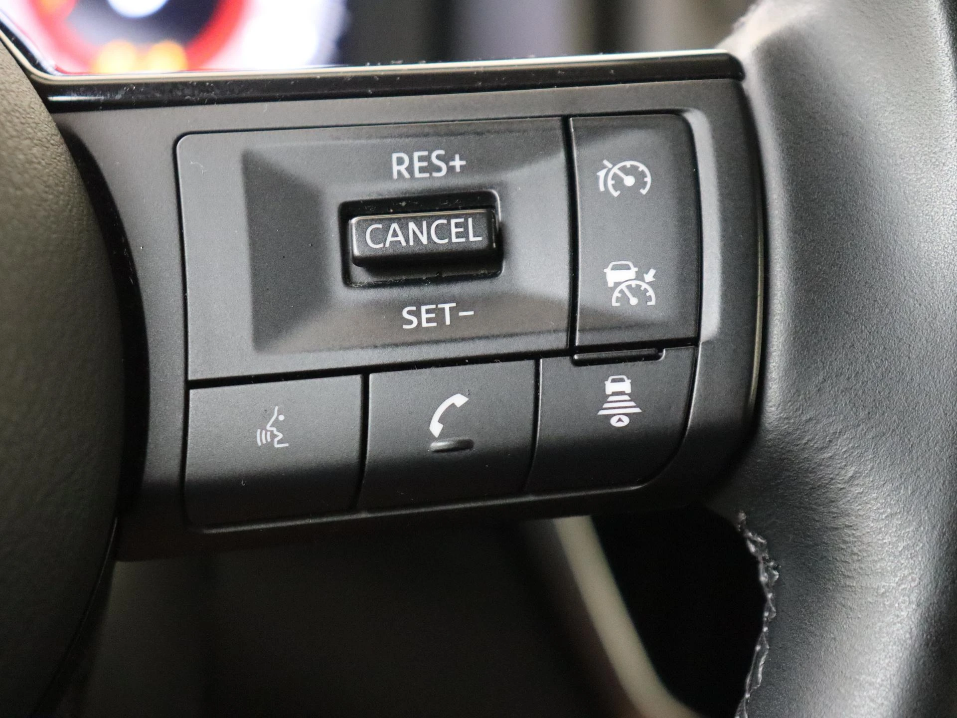 Nissan-QASHQAI-image-12