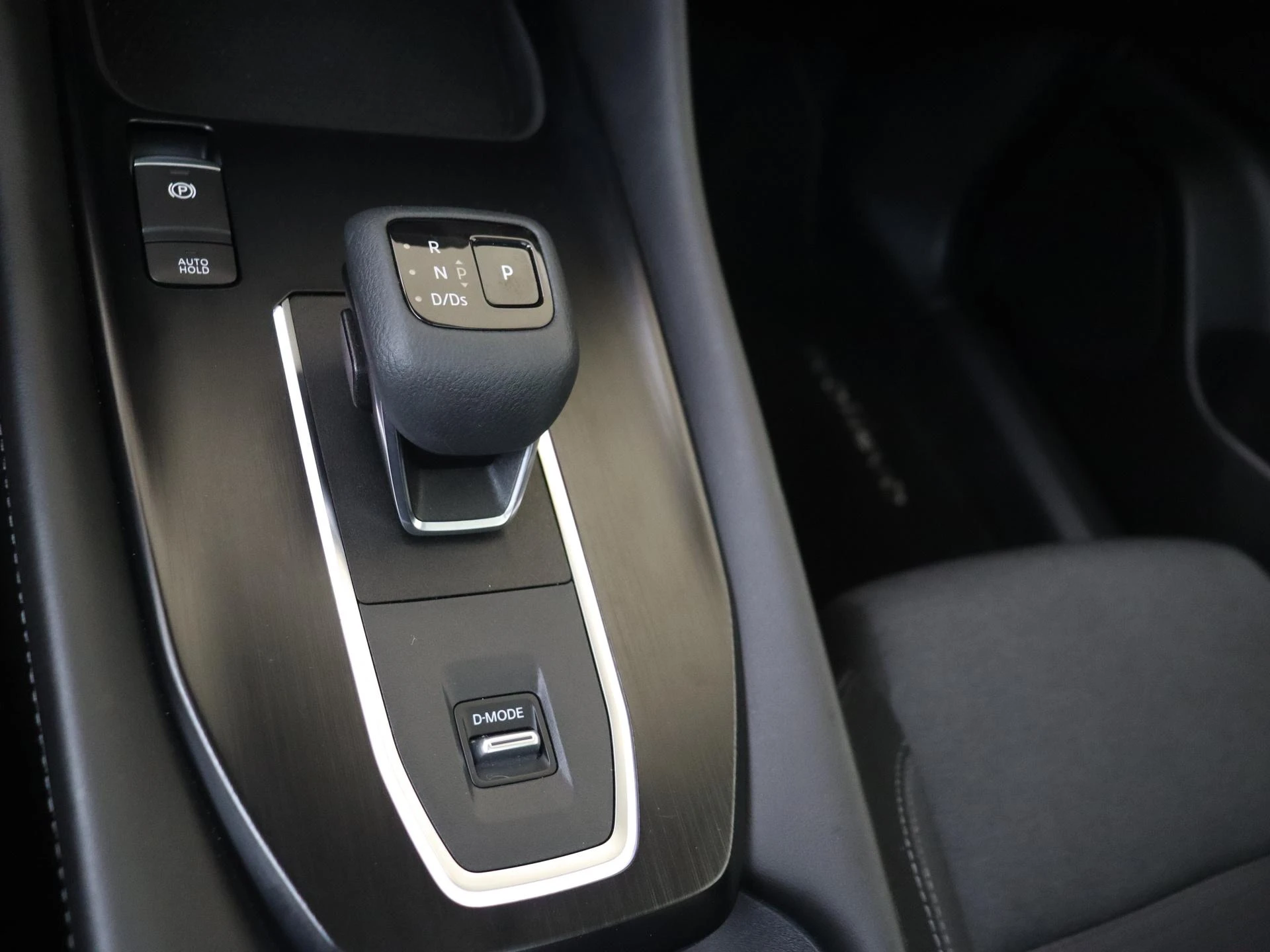 Nissan QASHQAI 1.3 MHEV Xtronic N-Connecta