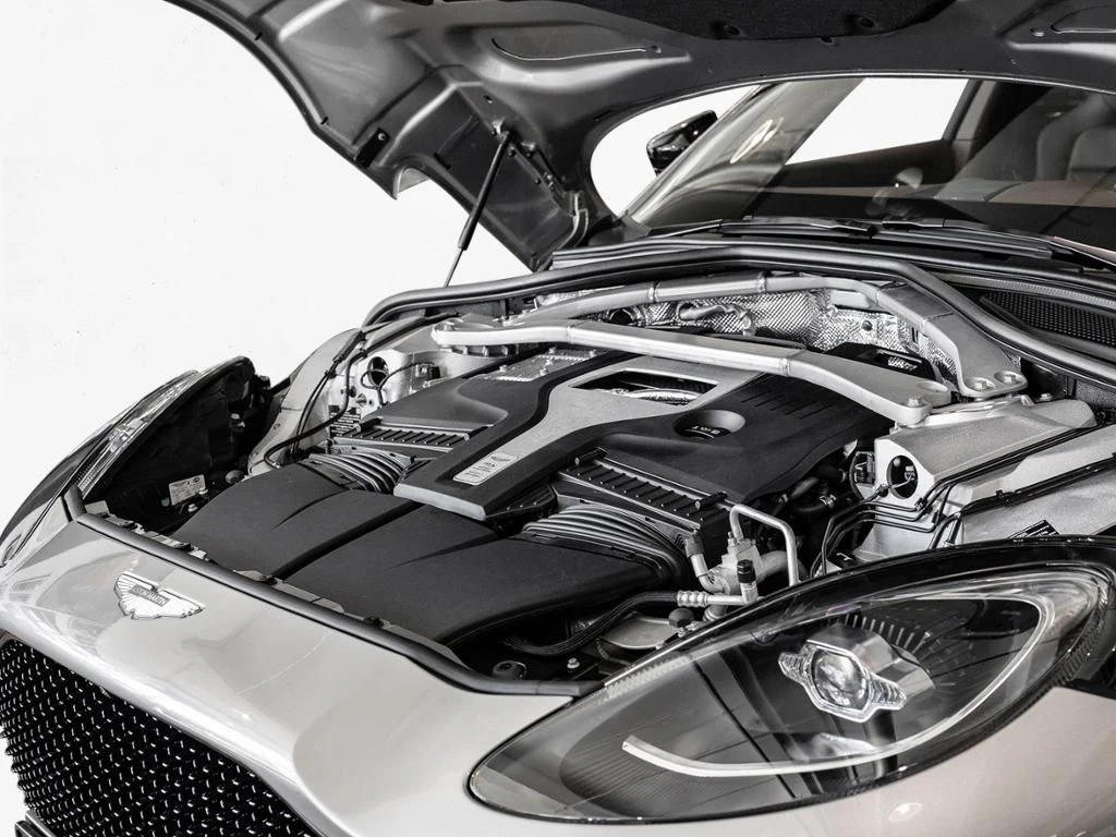 Aston Martin-DBX-image-21
