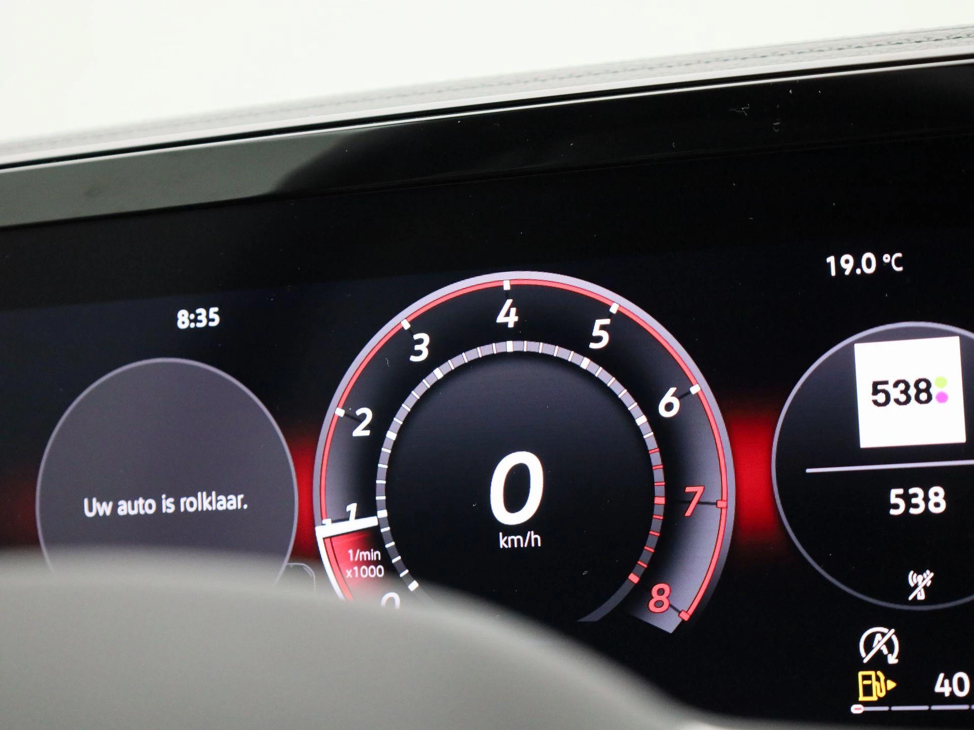 Volkswagen-Tiguan-image-24