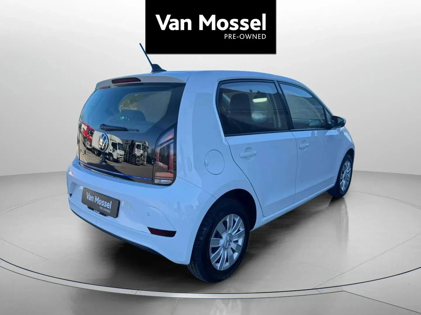 Volkswagen-e-up!-image-4