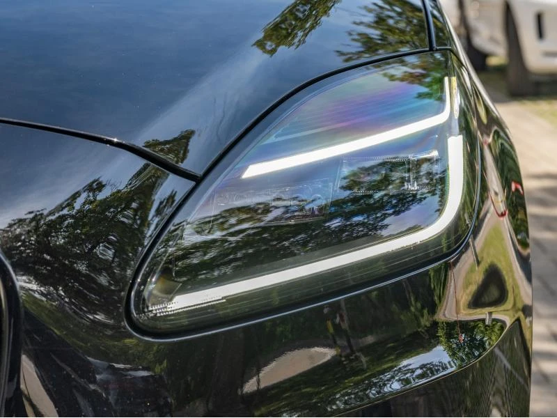 Jaguar-E-PACE-image-25