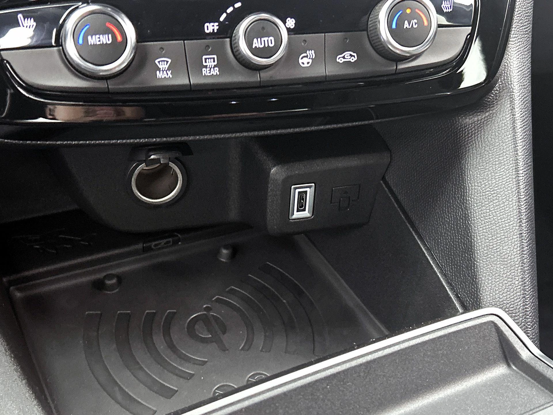 Opel-Mokka-e-image-33