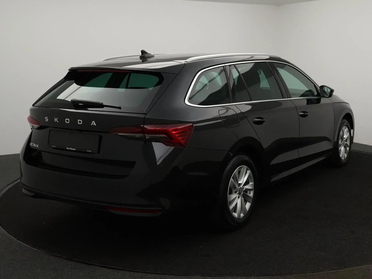 Škoda Octavia Combi SKODA Octavia Combi 1.5TSI 150PK *VIRTUAL COCKPIT*CAMERA*ACC*PDC*NAVI*APP-CONNECT*AIRCO*ZETELVERWARMING*...*