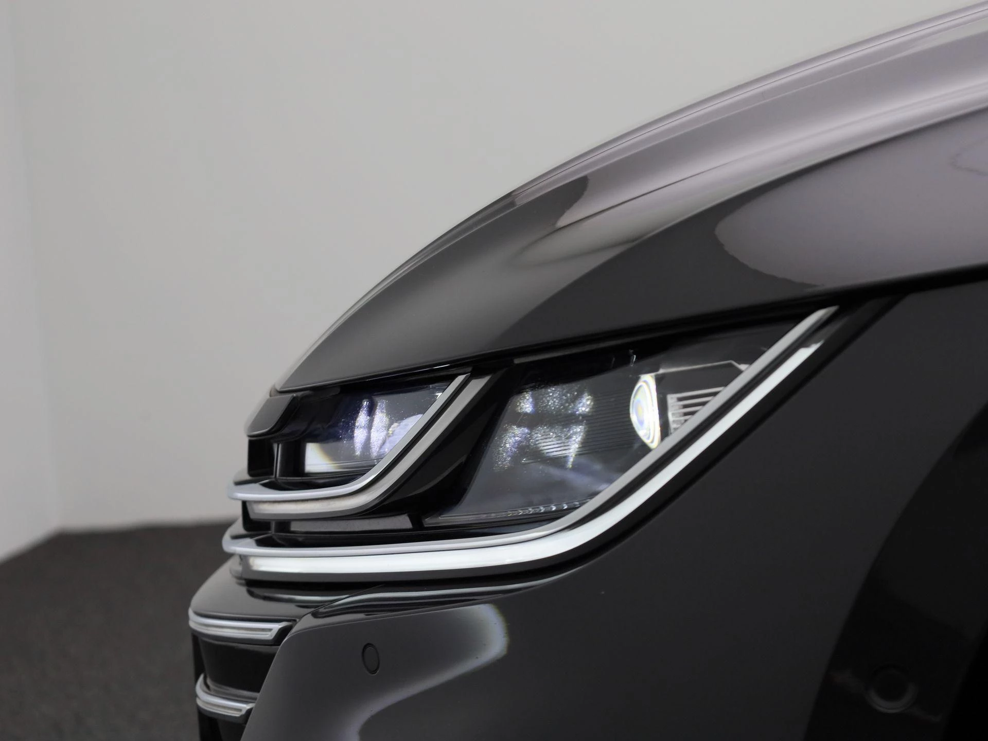 Volkswagen Arteon 1.4 TSI eHybrid R-Line Business+