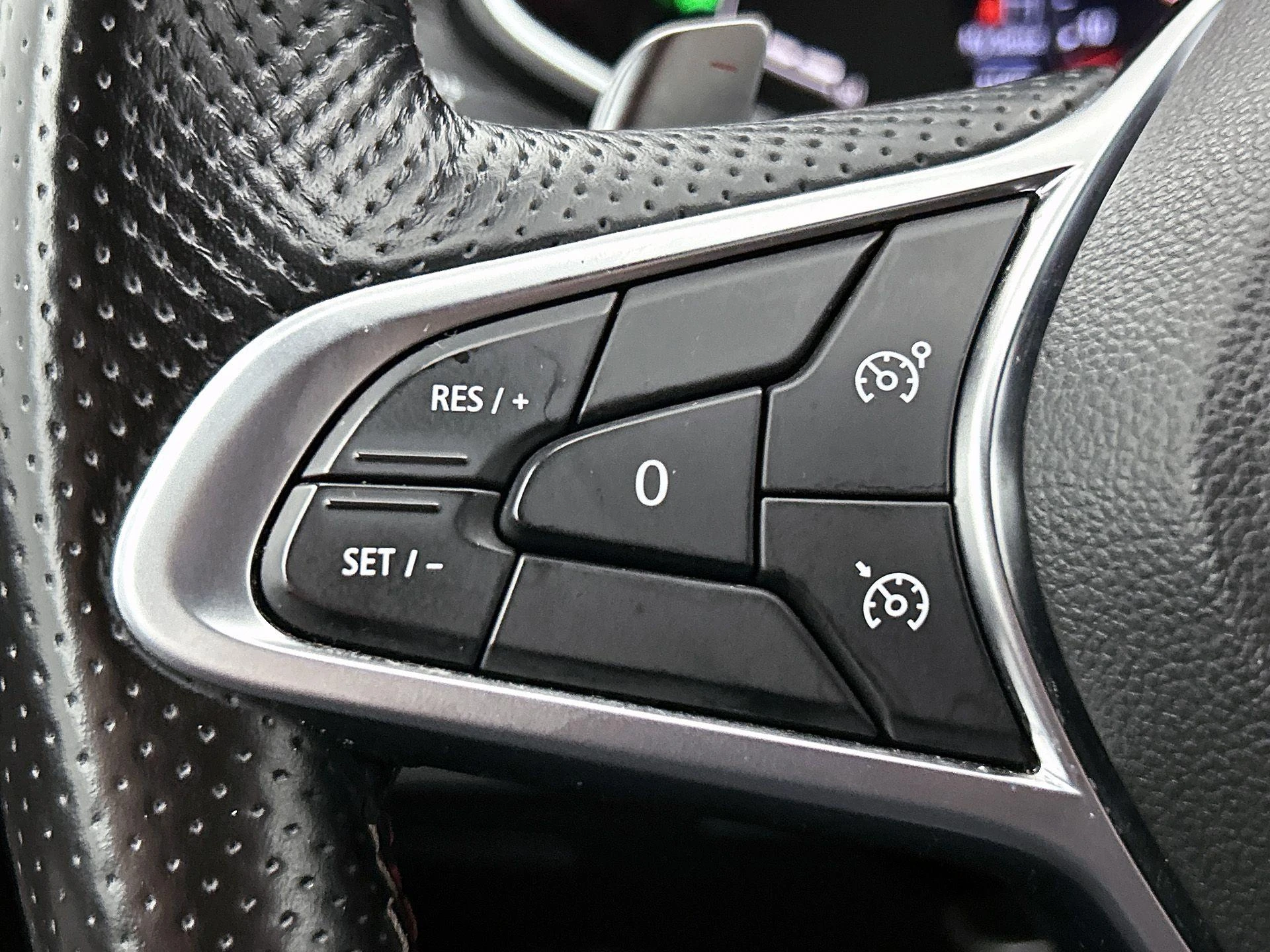 Renault-Clio-image-5