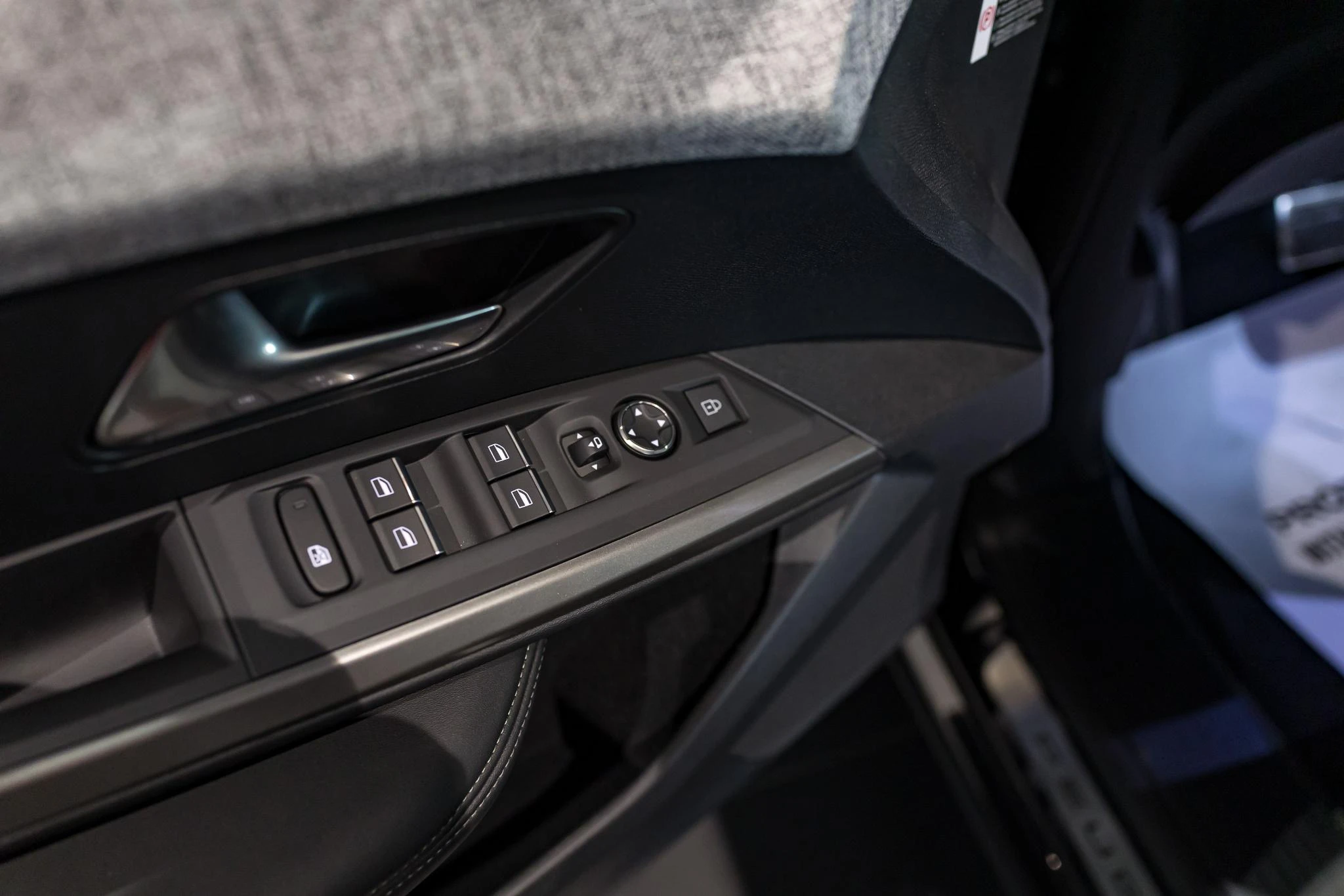 Peugeot 3008 1.2 HYBRID 145 e-DSC6 GT