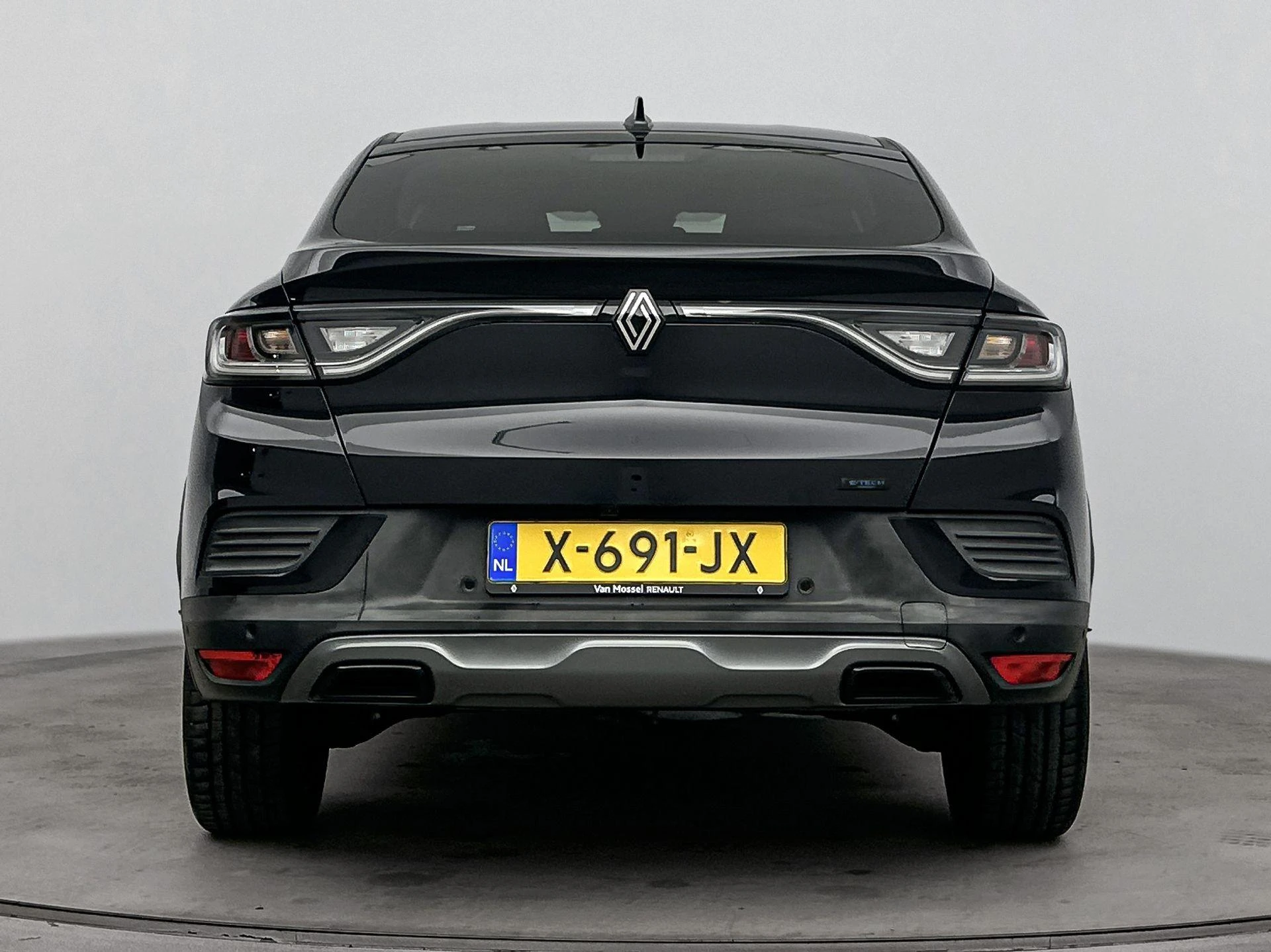 Renault-Arkana-image-2