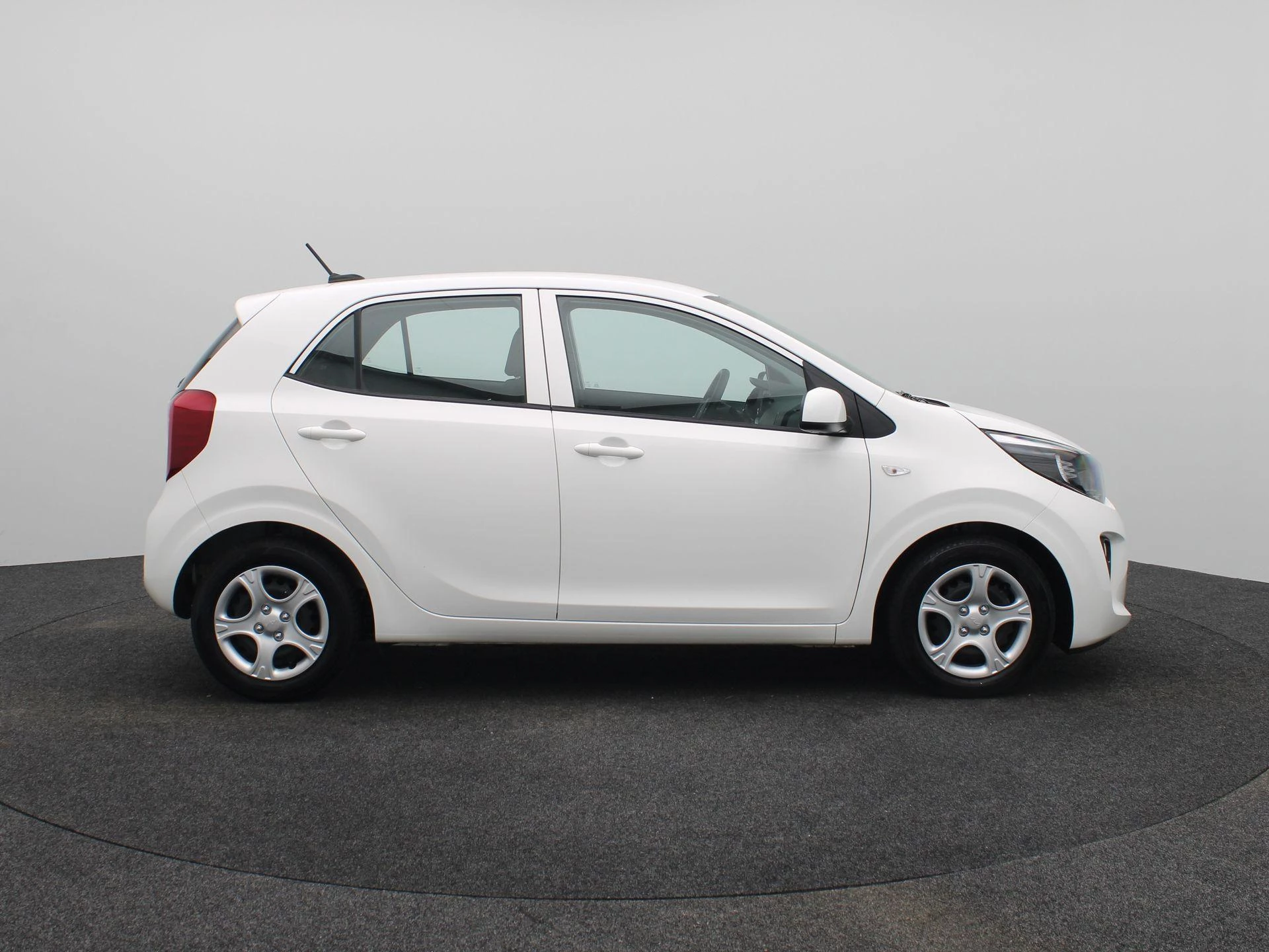 Kia-Picanto-image-7