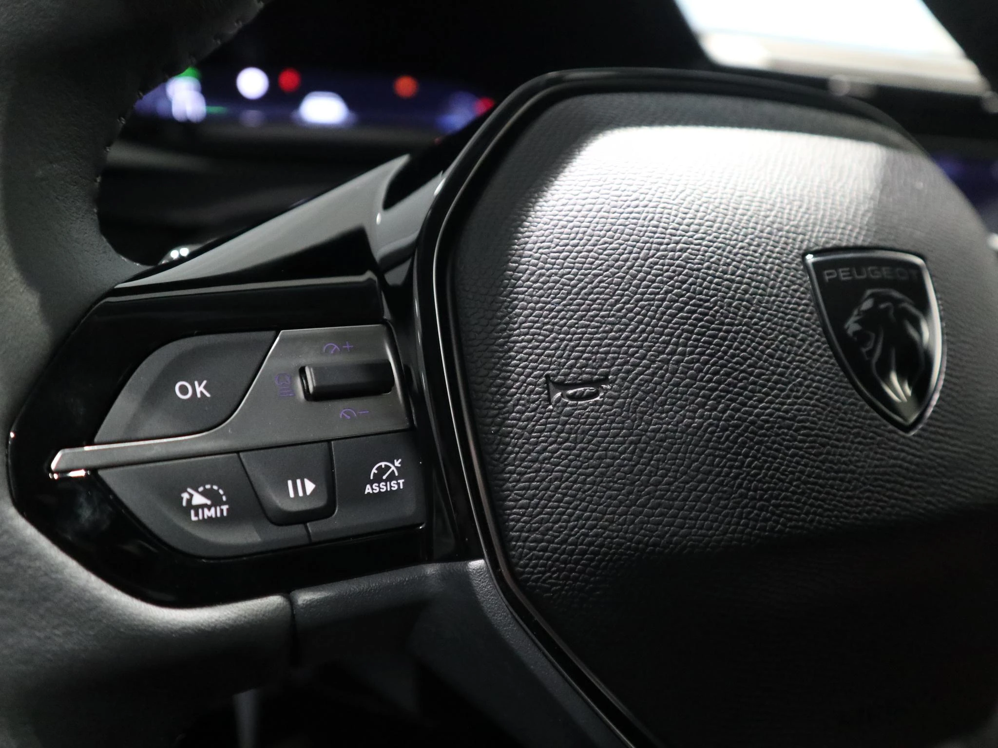 Peugeot-408-image-21