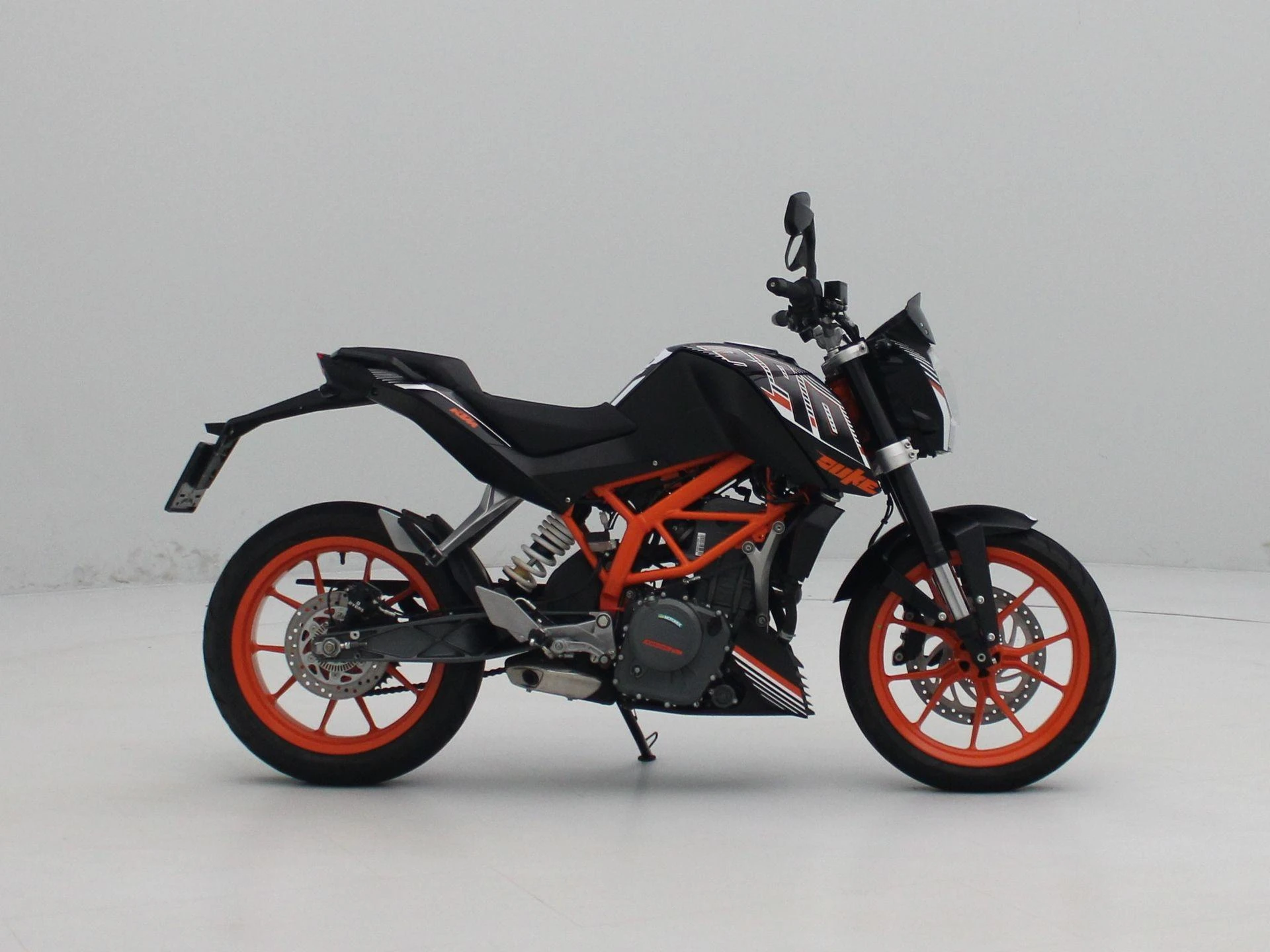 KTM-390-image-4