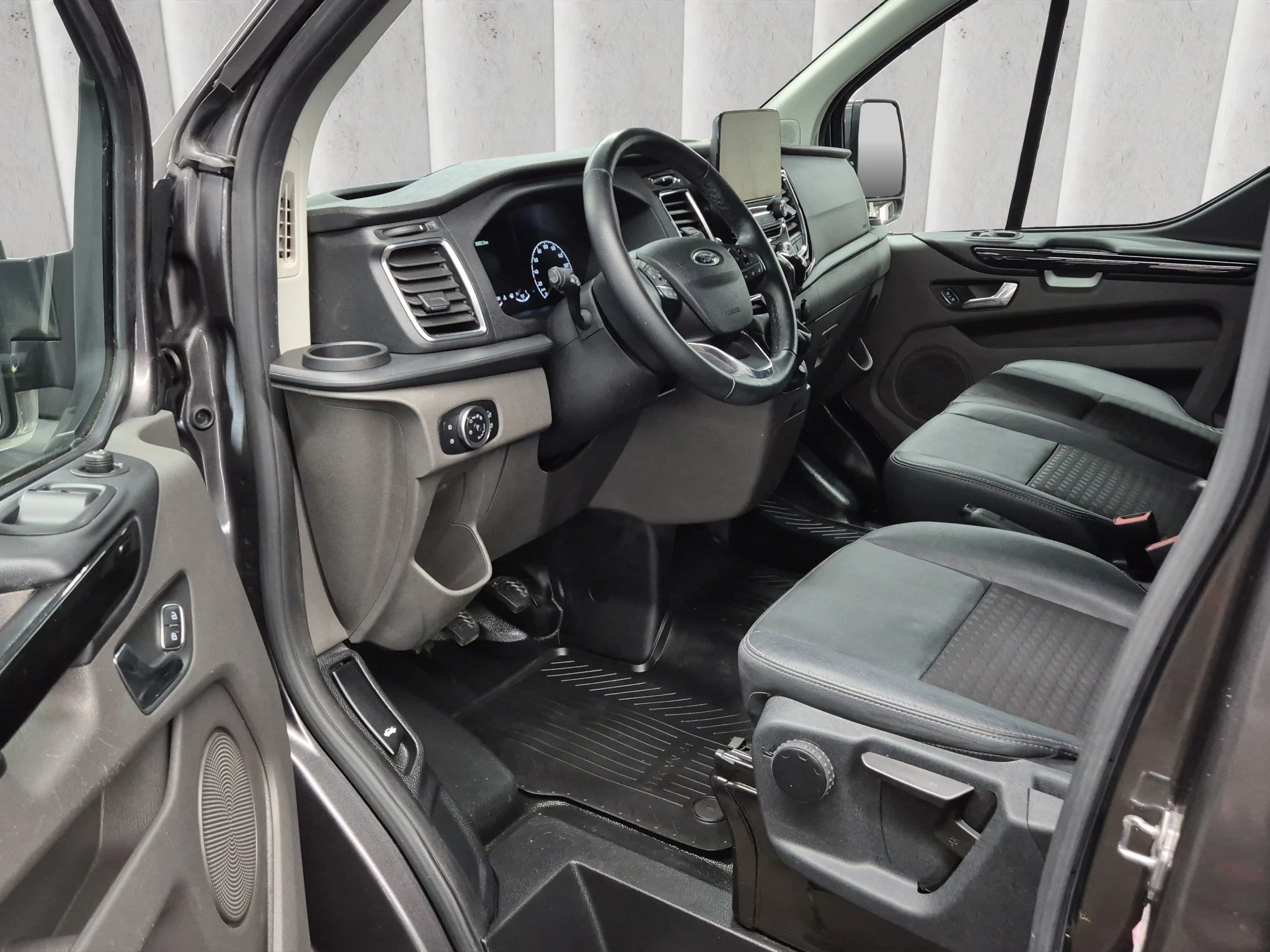 Ford Transit Custom Sport 320 L2H1