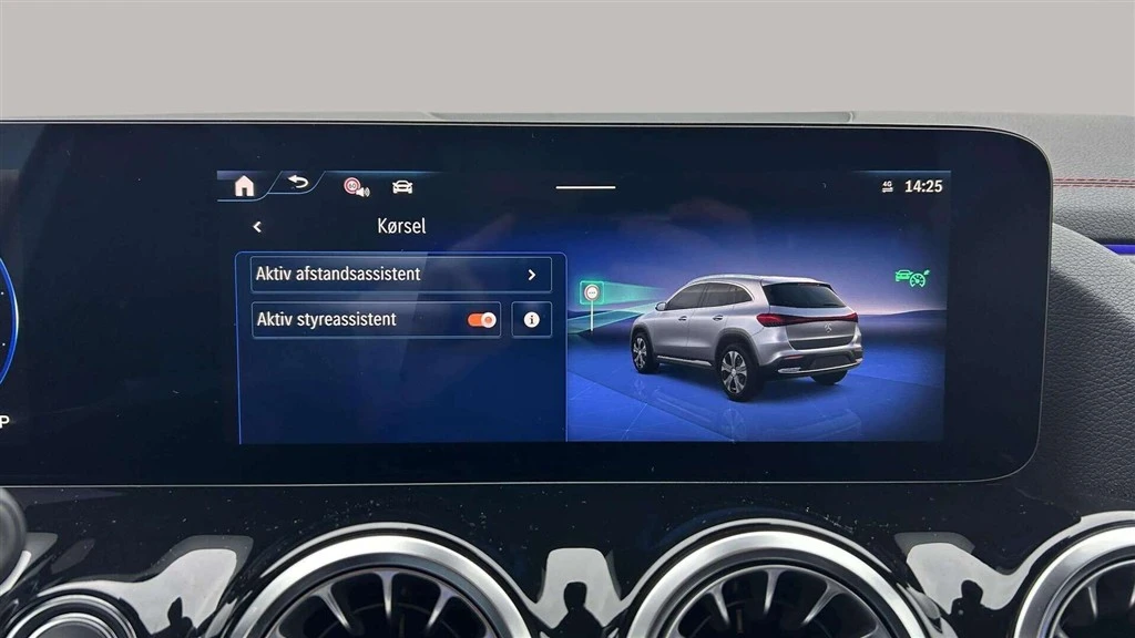 Mercedes-Benz-EQA-image-18
