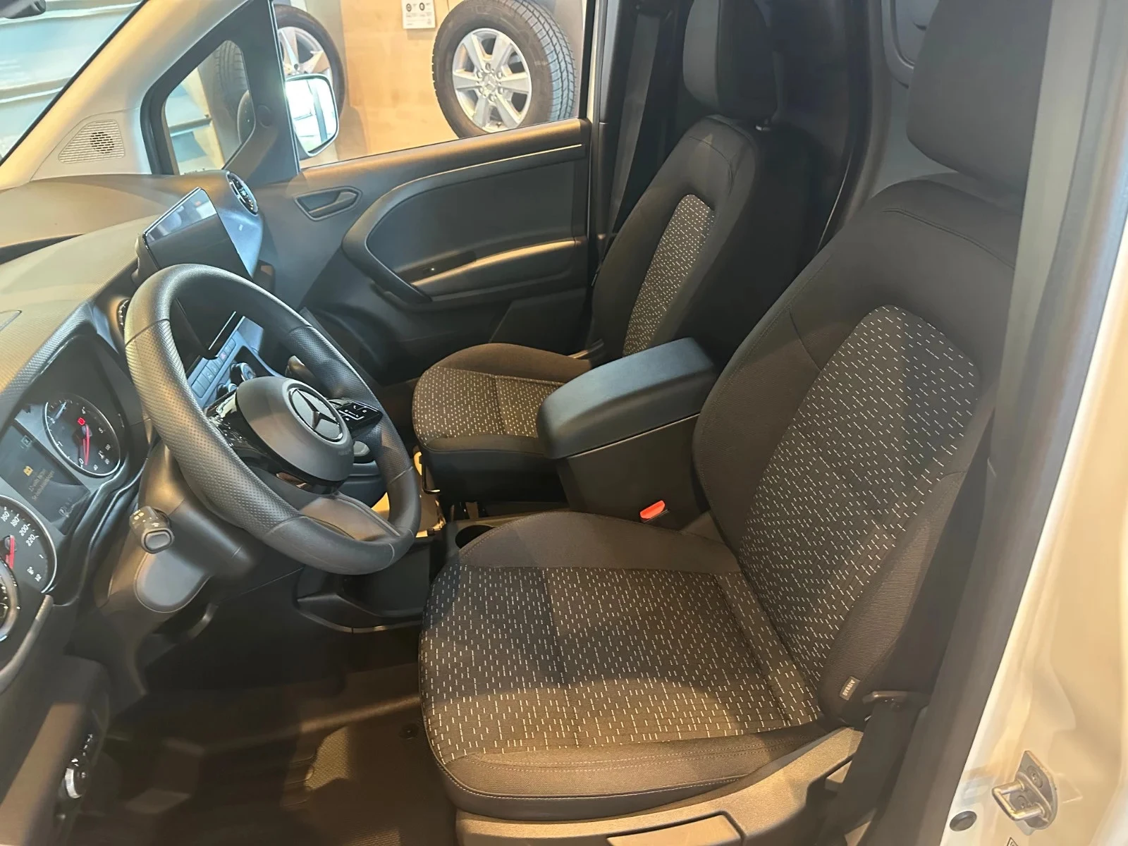 Mercedes-Benz-Citan-image-9