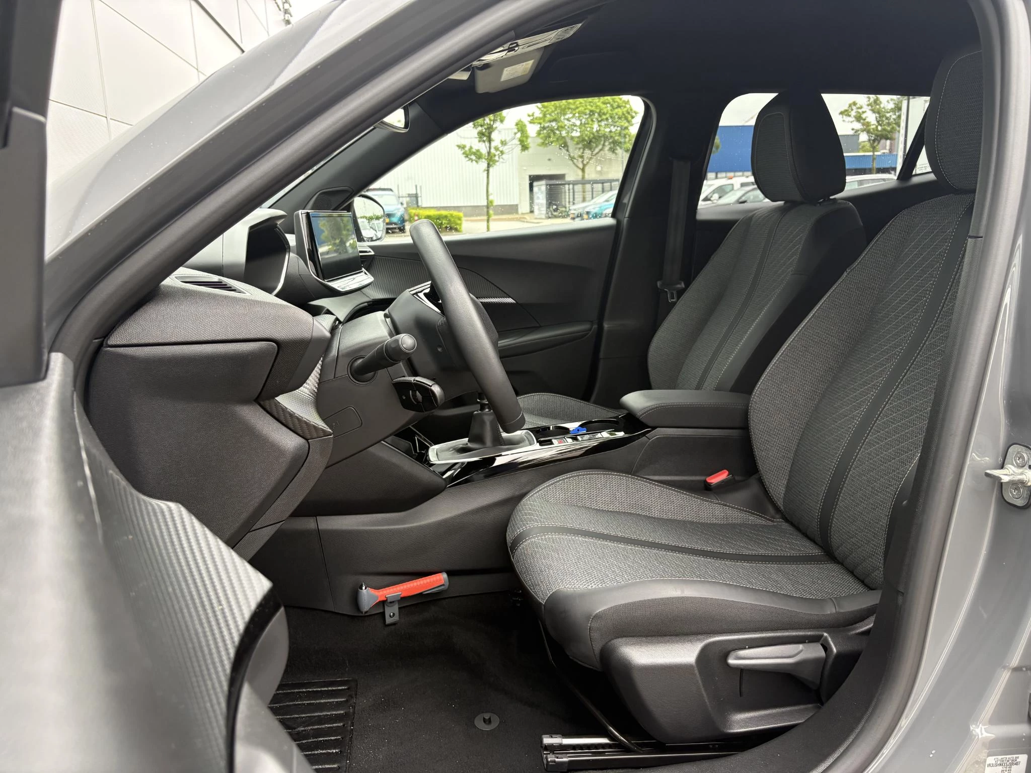 Peugeot-2008-image-10