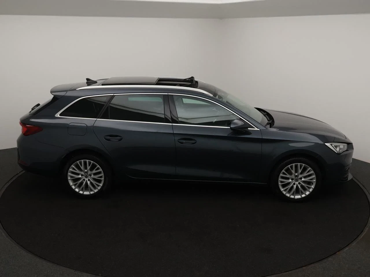 SEAT-Leon-image-5