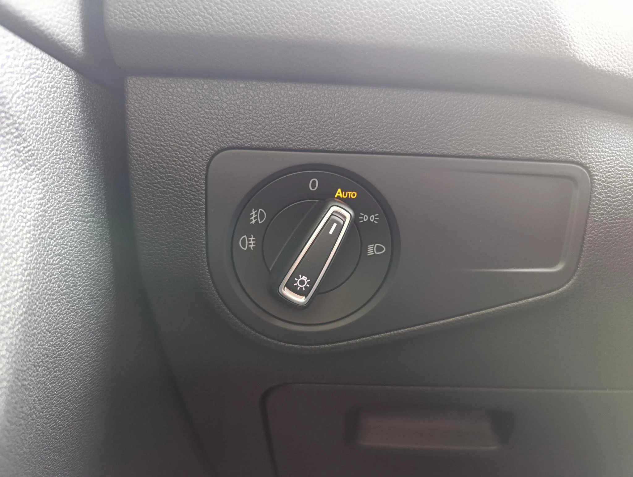 Volkswagen-Tiguan-image-21