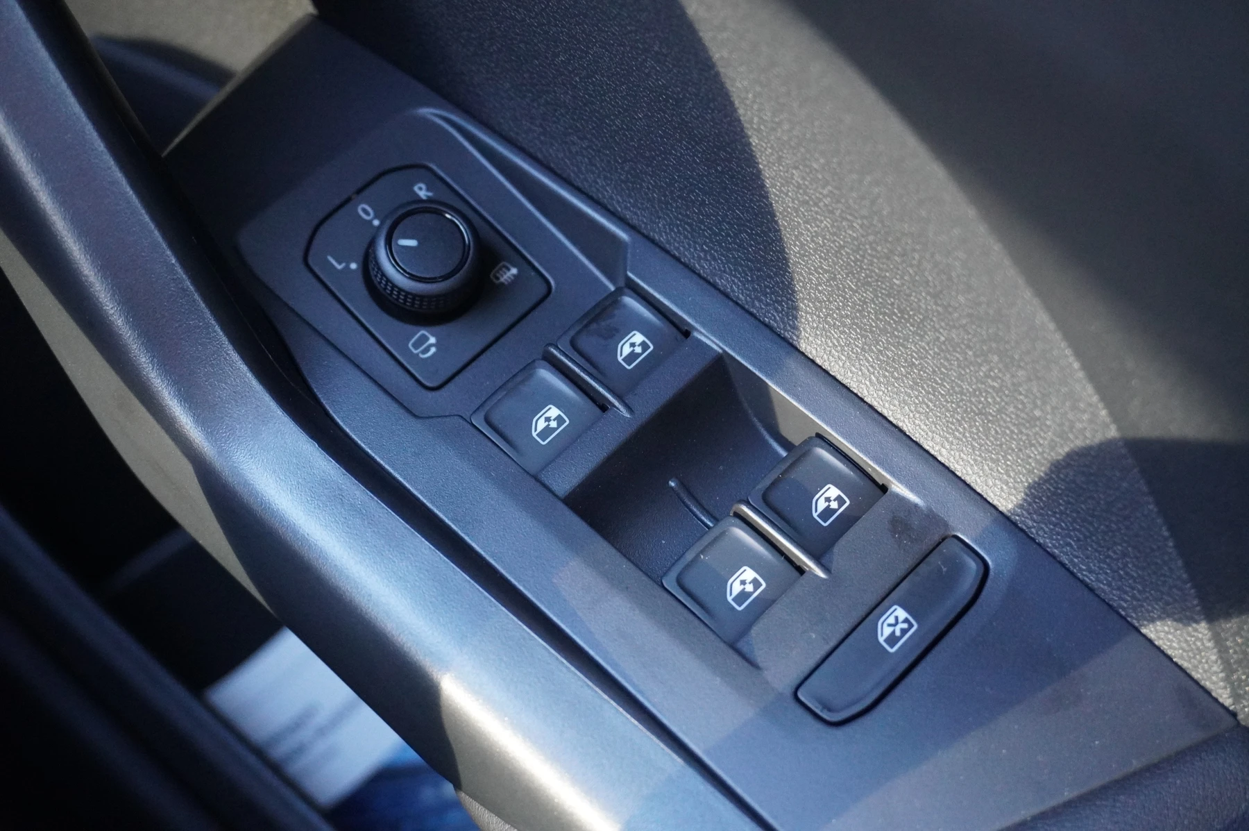 Volkswagen-T-Cross-image-32