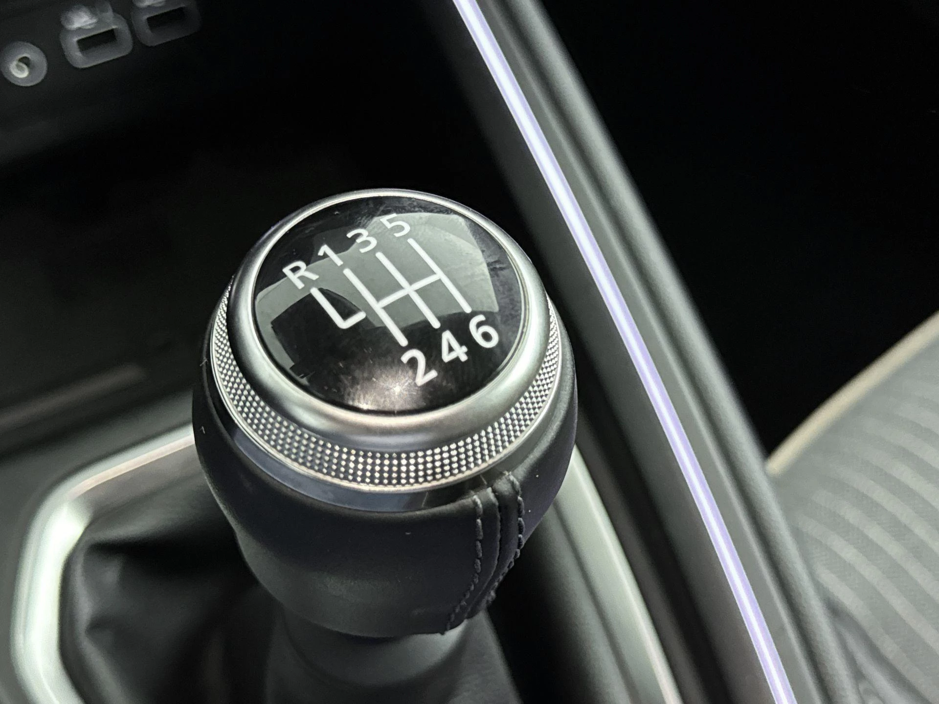 Renault-Clio-image-14