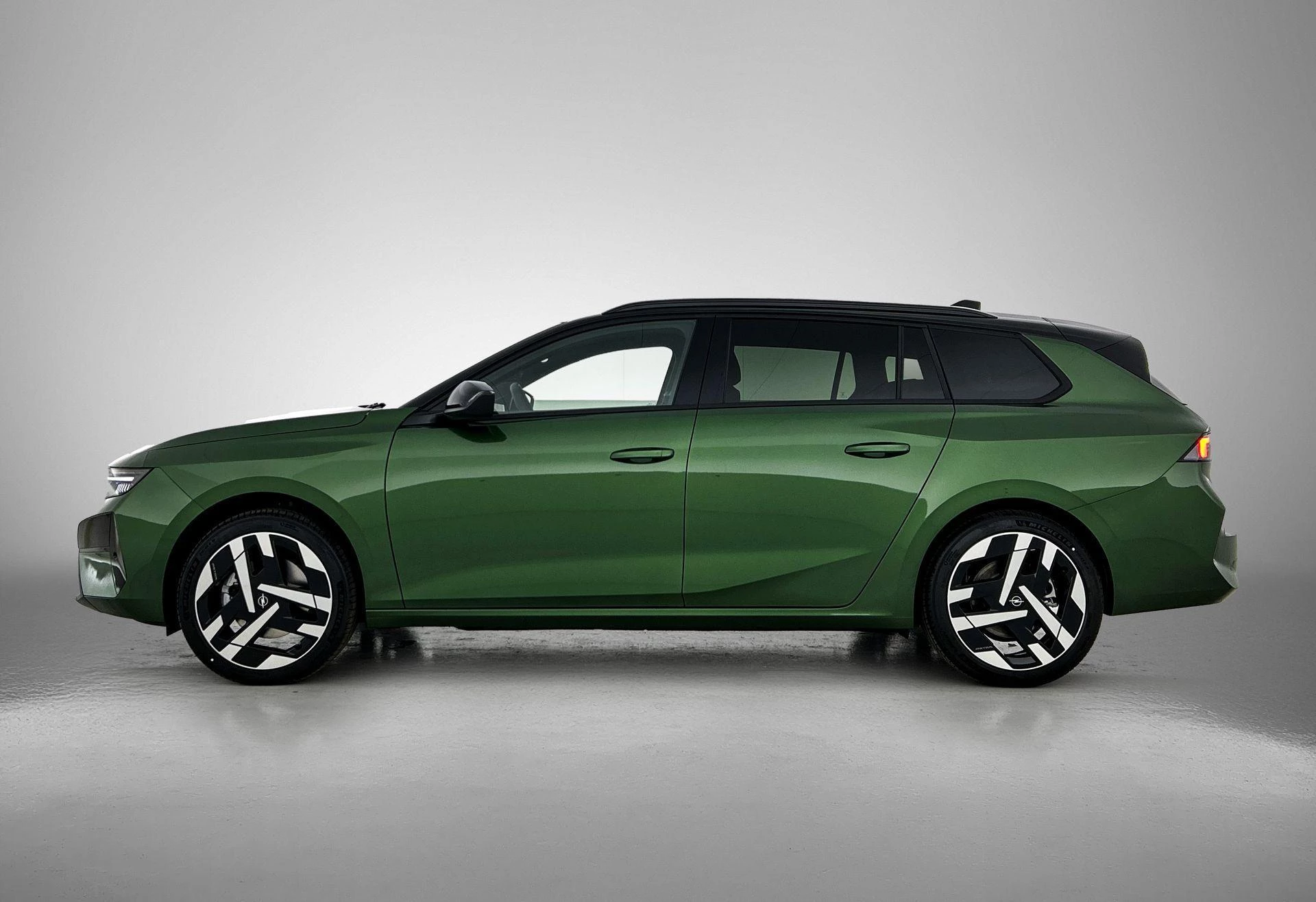 Opel-Astra-image-4
