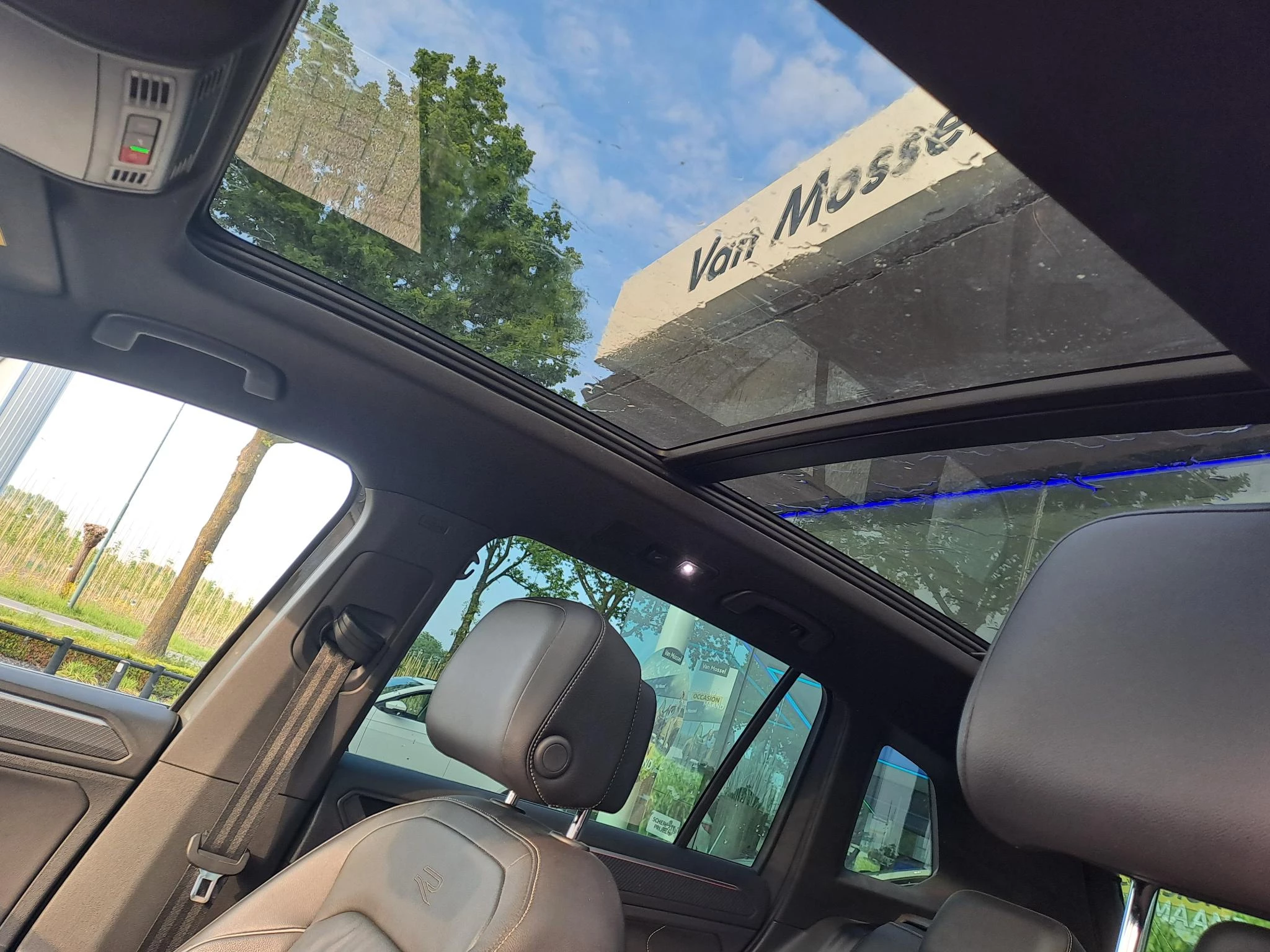 Volkswagen Tiguan 1.4 TSI eHybrid R-Line Business+