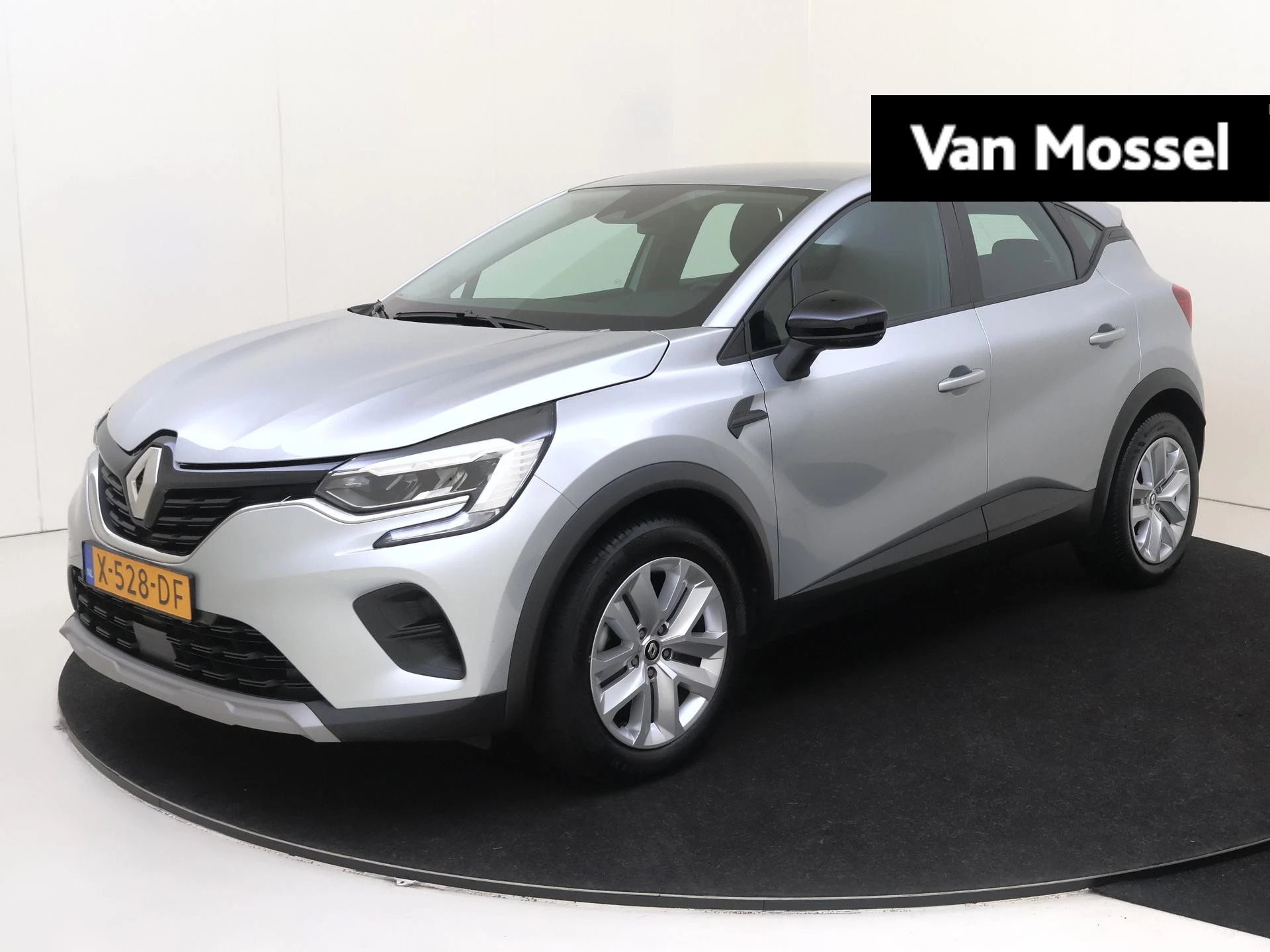 Renault-Captur-image-0